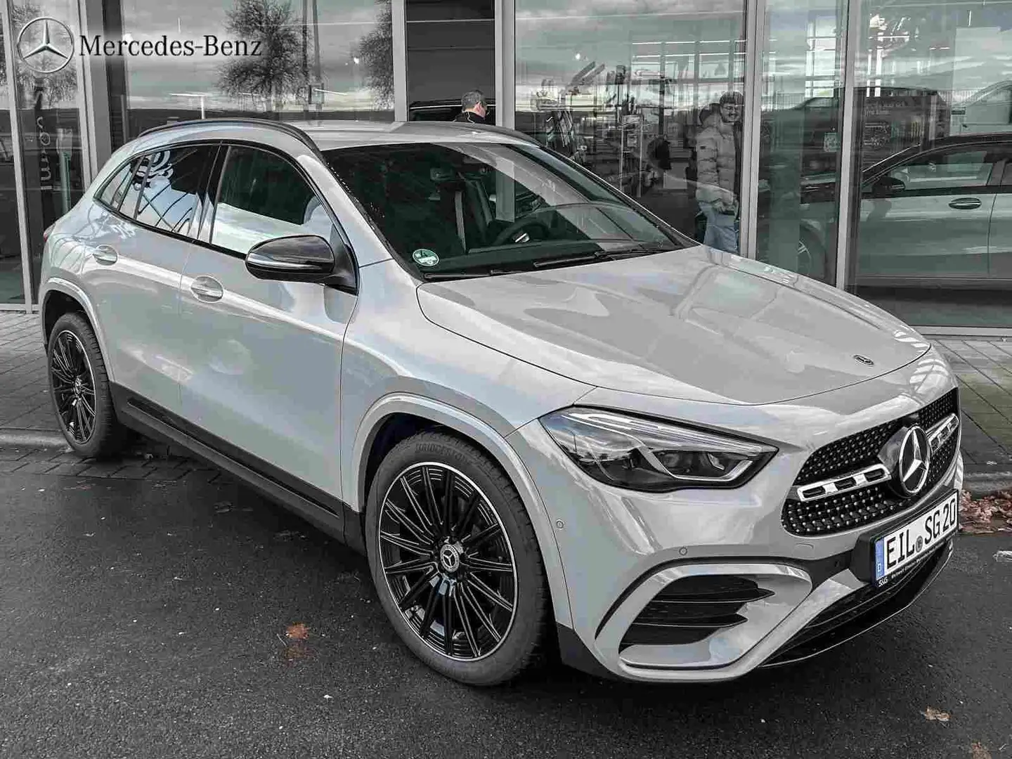 Mercedes-Benz GLA 200 d AMG MBUX+RüKam+M-LED+AHK+Night+Sound+ - 2