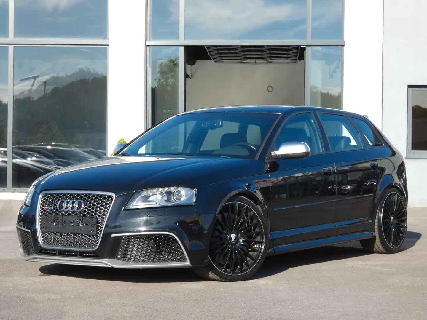 Audi RS3 Sportback 2.5 TFSI quattro*Leder*Navi*Bose* Schwarz - 1