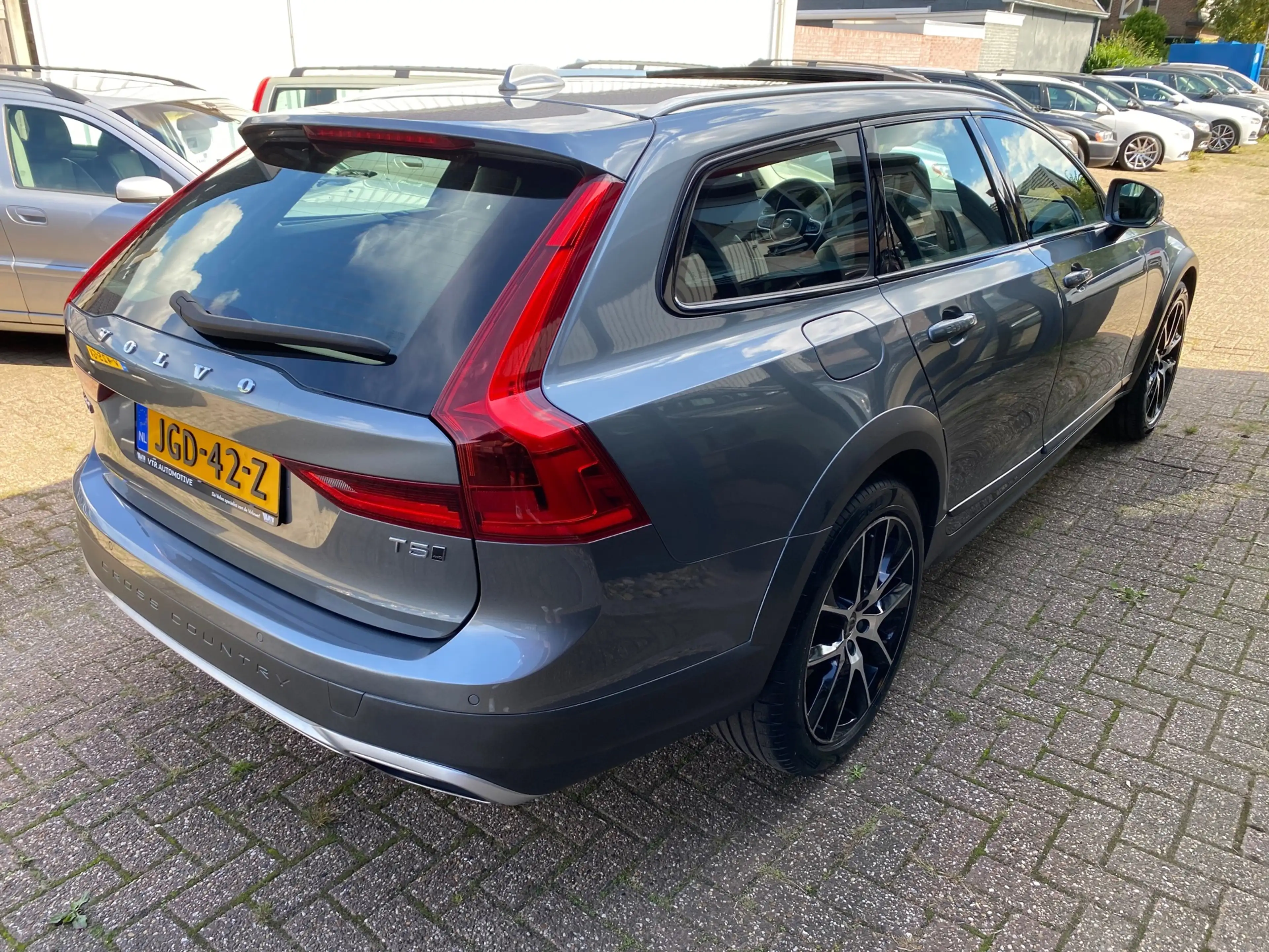 Volvo V90 Cross Country 2.0 T5 AWD Pro LEER / PANO/ HEAD UP — photo 4