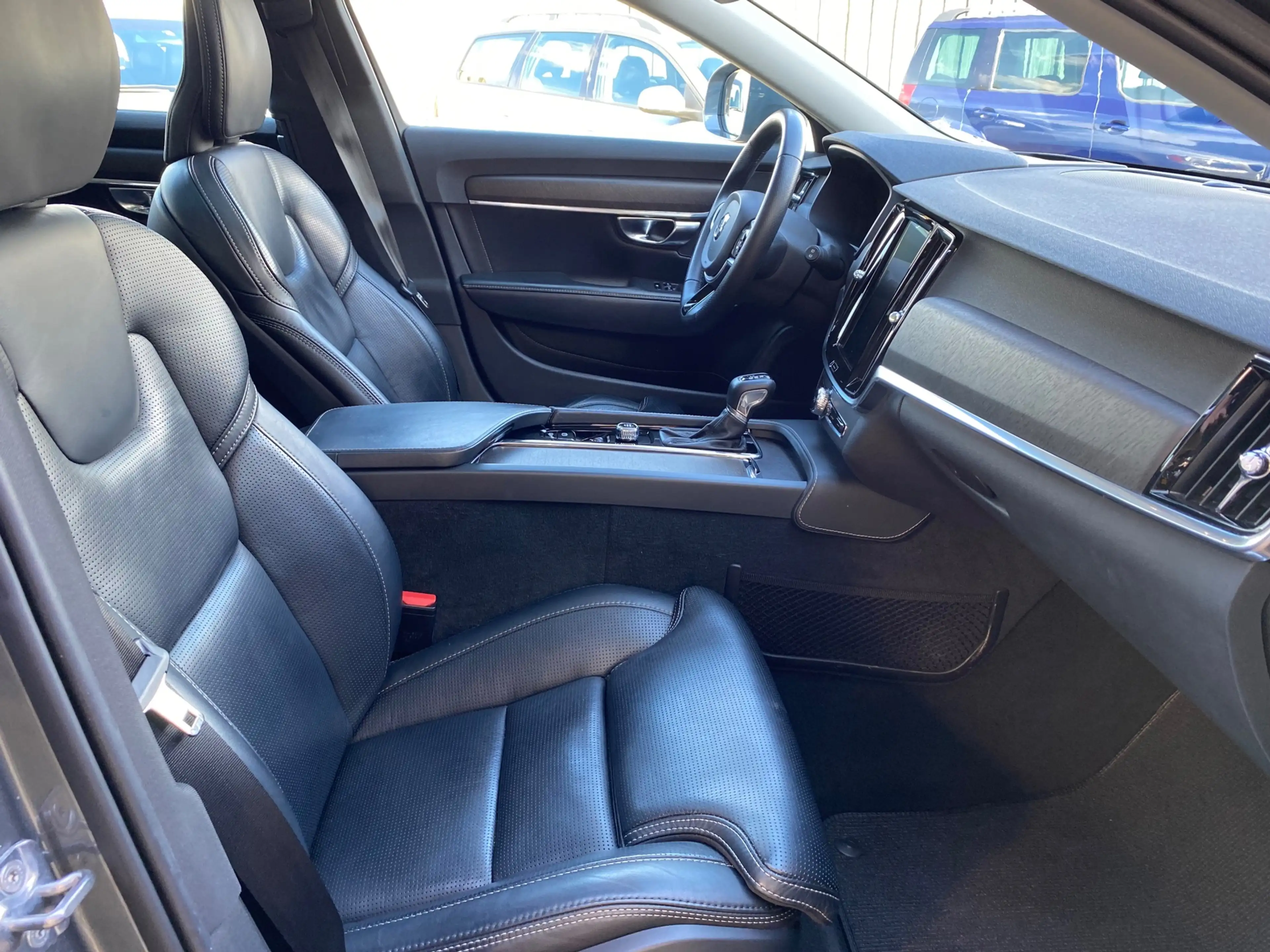 Volvo V90 Cross Country 2.0 T5 AWD Pro LEER / PANO/ HEAD UP — photo 10