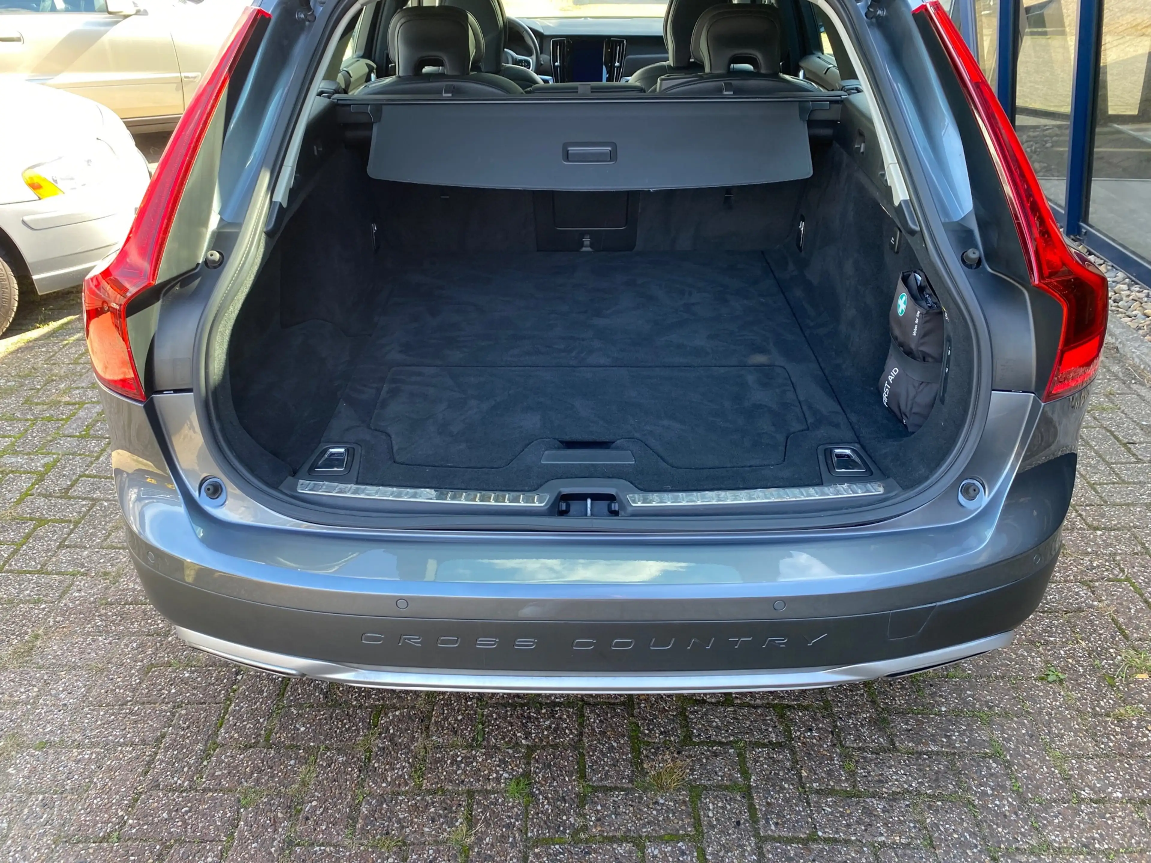 Volvo V90 Cross Country 2.0 T5 AWD Pro LEER / PANO/ HEAD UP — photo 14