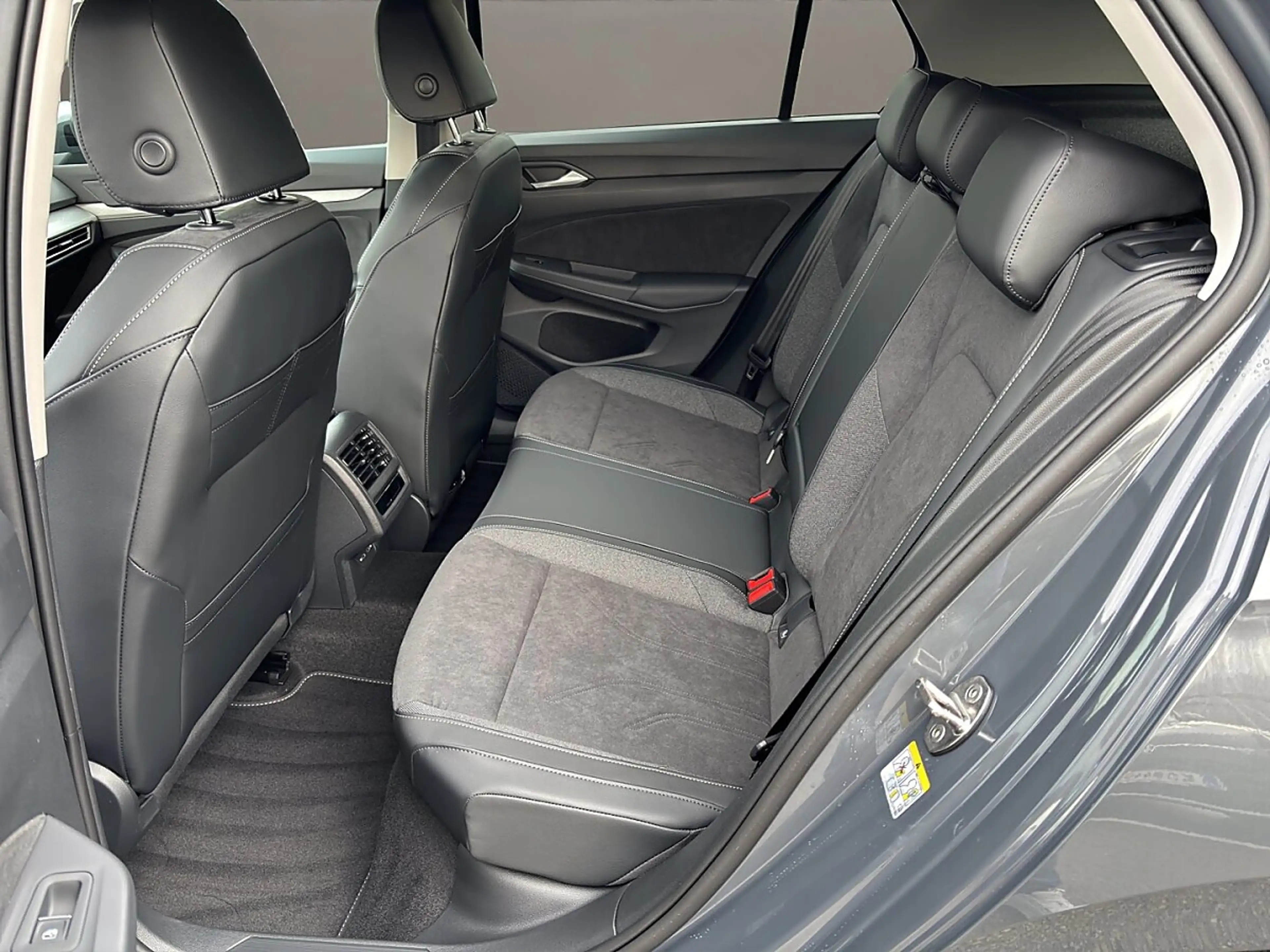 Volkswagen Golf R abbit TSI — photo 10