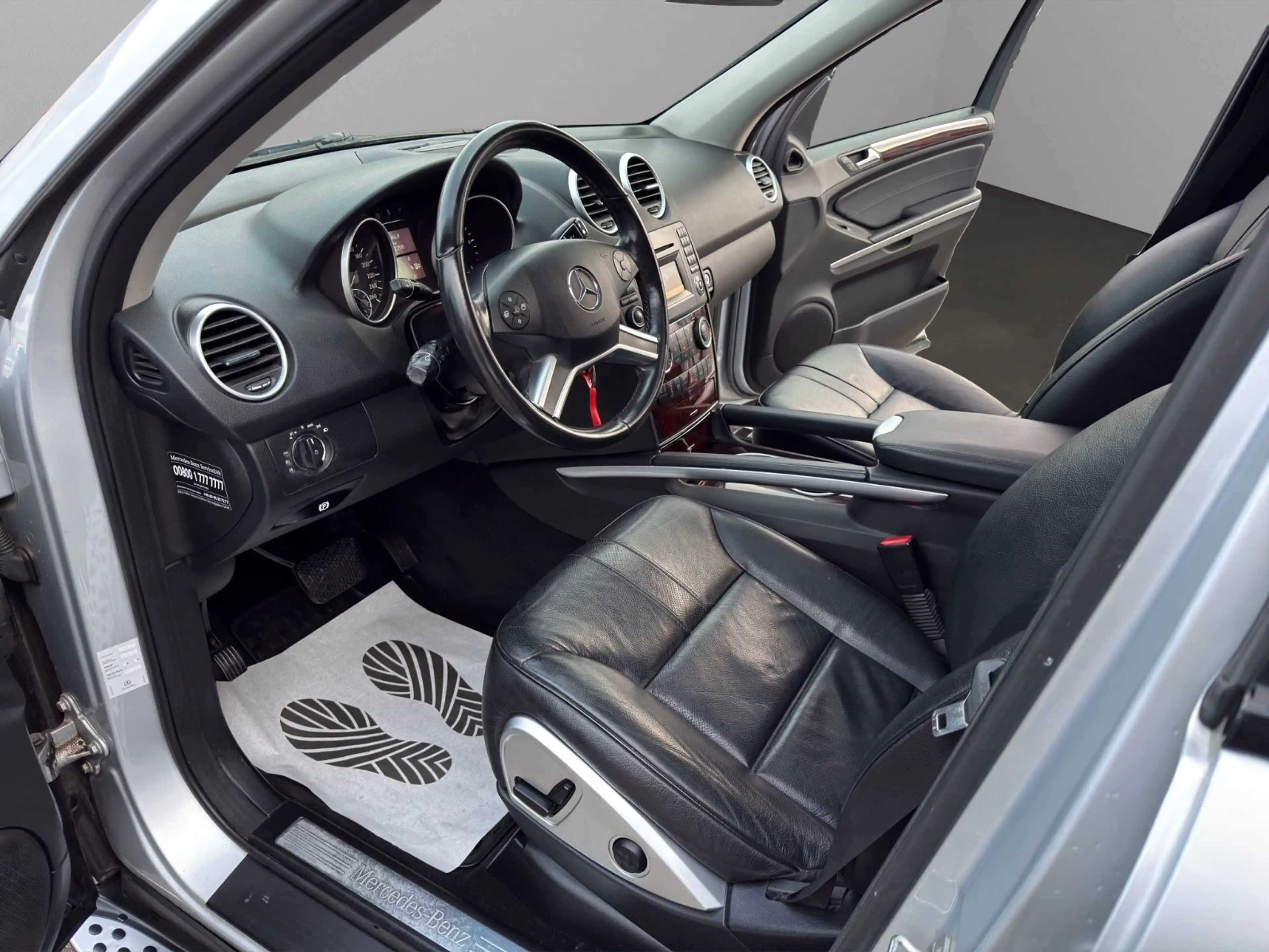 Mercedes-Benz ML 300 CDI BlueE*FACELIFT*SHD*NAVI*XEN*AHK*LEDER — photo 10