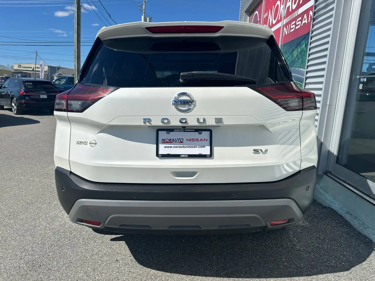 Nissan Rogue снимка Nissan Rogue