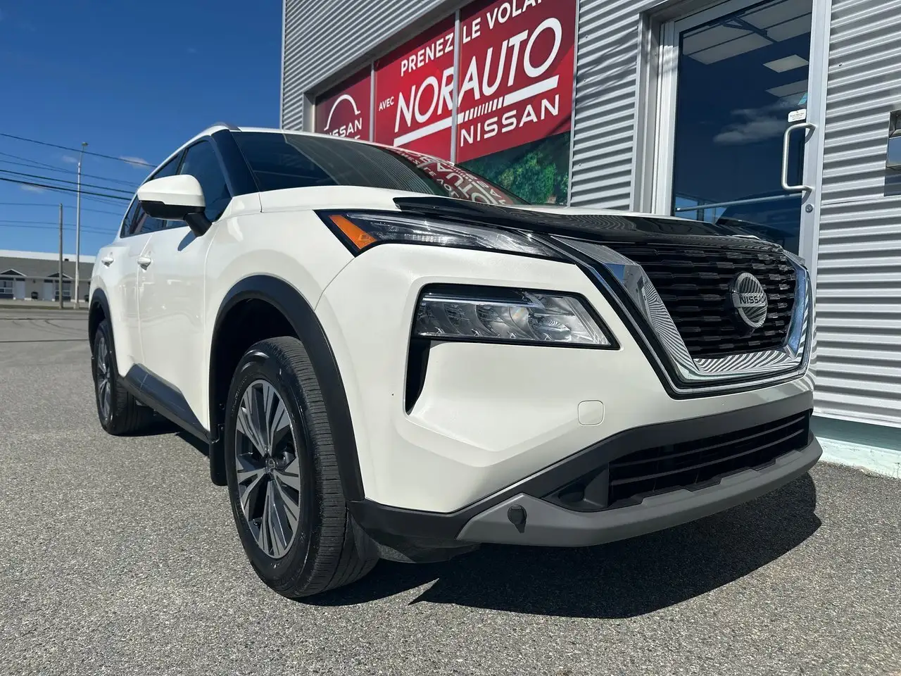 Nissan Rogue снимка Nissan Rogue