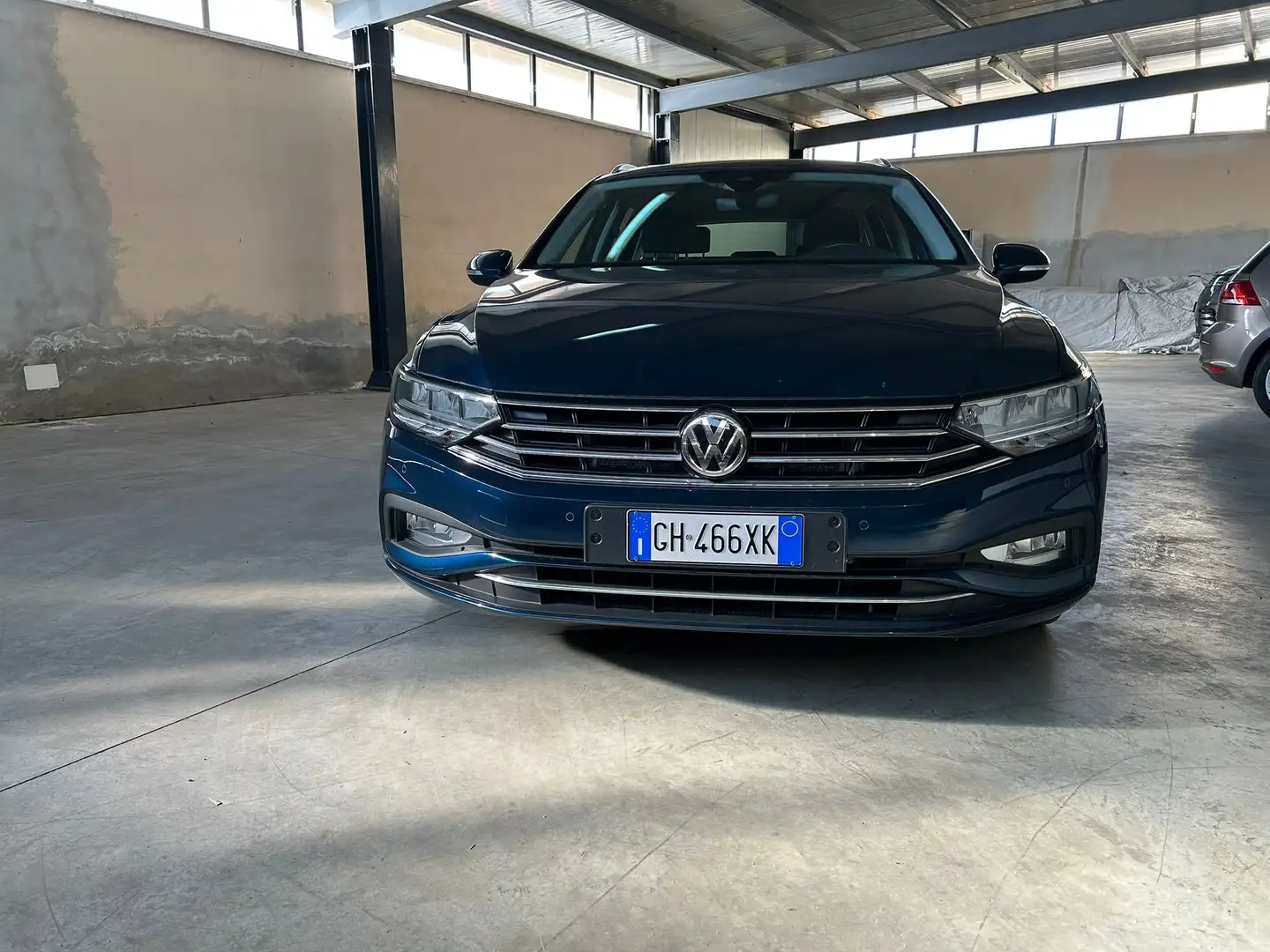 Volkswagen Passat Variant Passat Variant 2.0 tdi Business 150cv plava - 1