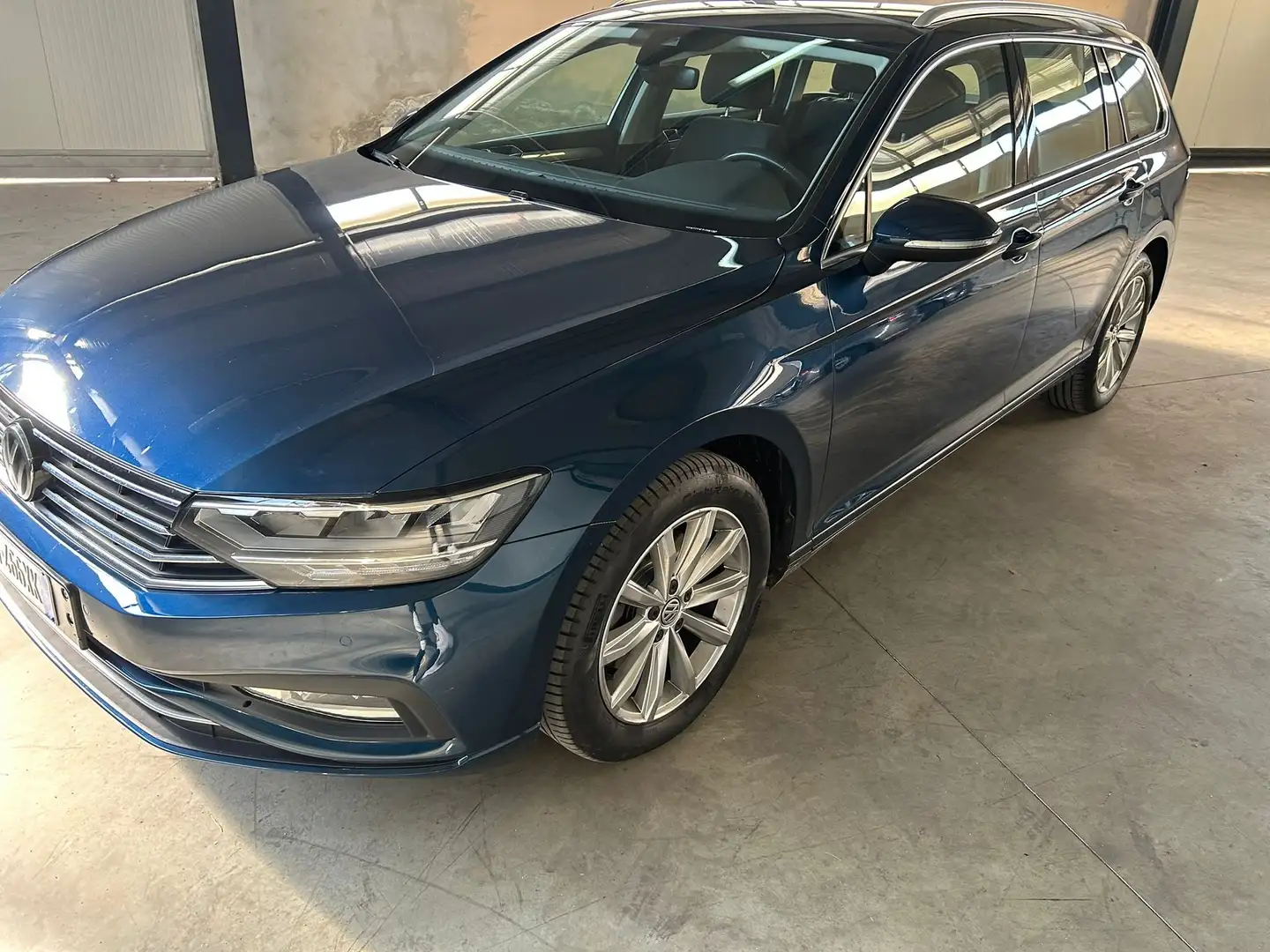 Volkswagen Passat Variant Passat Variant 2.0 tdi Business 150cv plava - 2