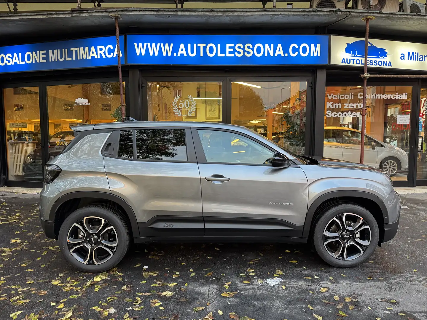 Jeep Avenger Avenger 1.2 turbo Summit 100cv KM ZERO ITALIANA!! Gris - 1