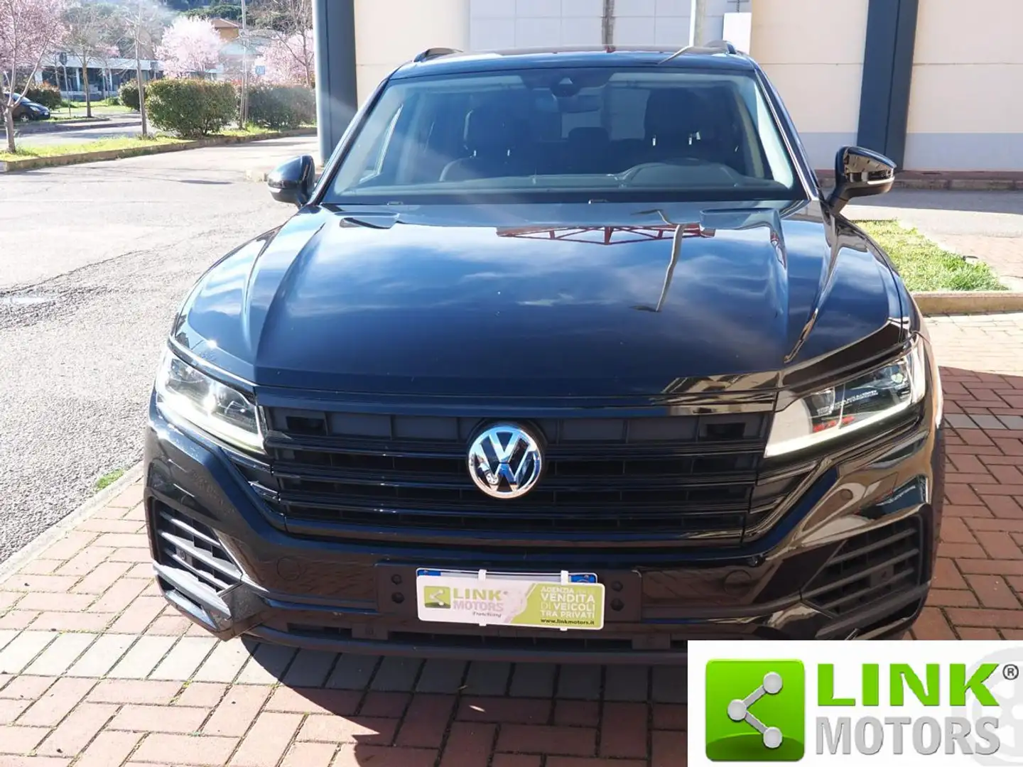 Volkswagen Touareg 3.0 V6 TDI SCR Advanced TIPTRONIC Black - 2