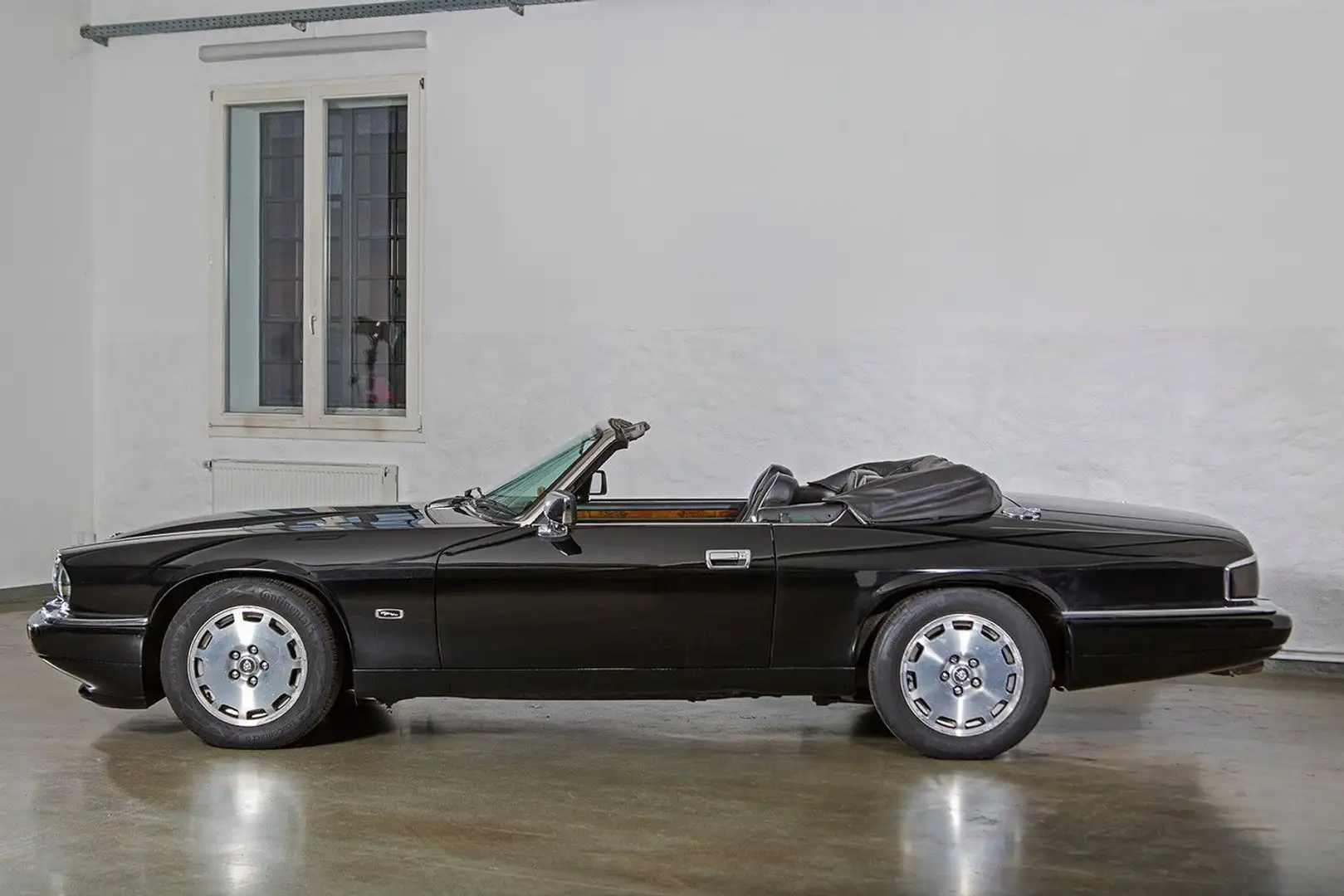 Jaguar XJS 4.0 Cabrio, Schwarz/Schwarz Schwarz - 2