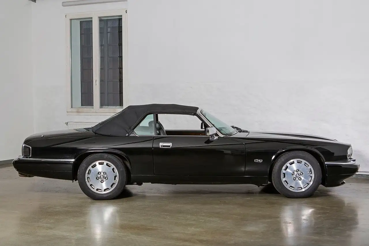 Jaguar XJS 4.0 Cabrio, Schwarz/Schwarz, foto 10