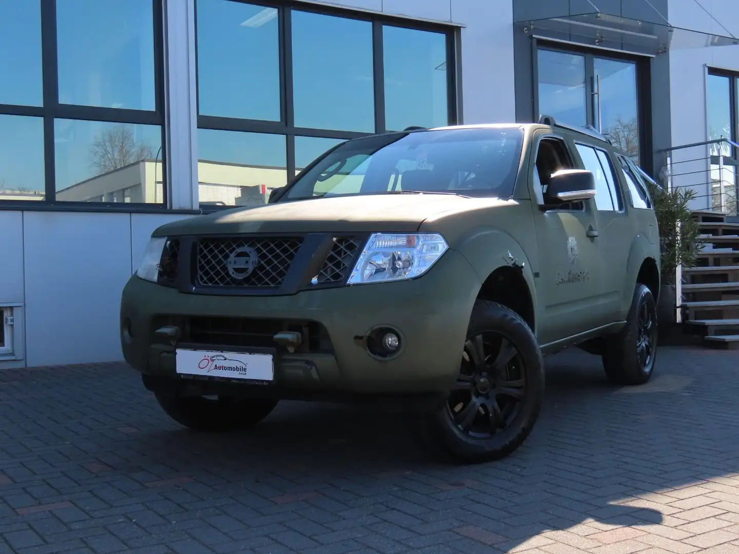 Nissan Pathfinder 2.5 dCi DPF XE 4WD Verde - 2
