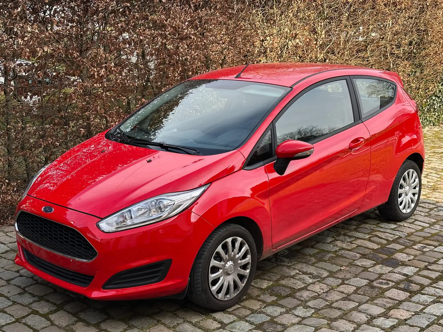 Ford Fiesta FORD FIESTA MCA TREND 3D 1.0iEb 100PC PS Rood - 1