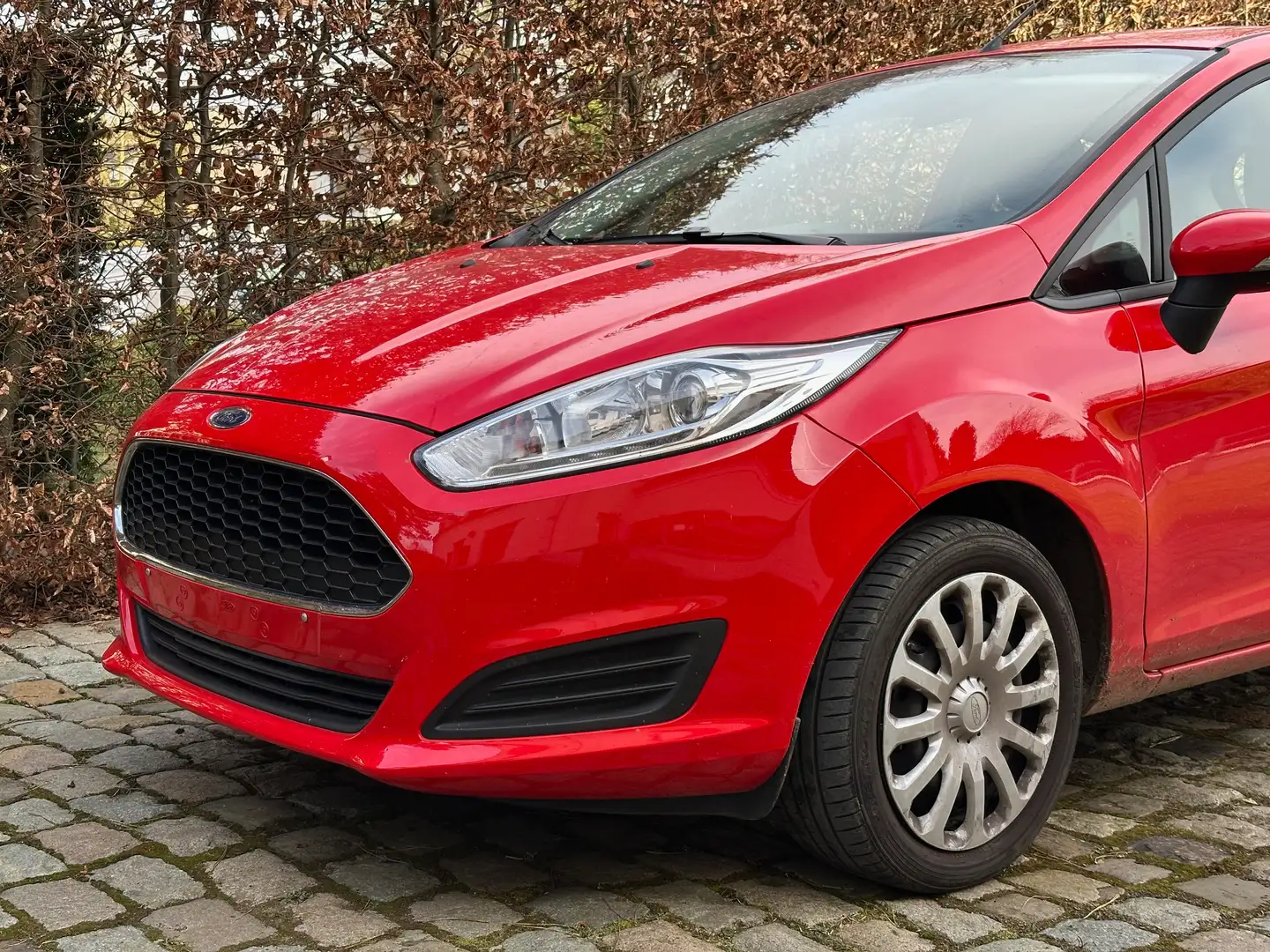 Ford Fiesta FORD FIESTA MCA TREND 3D 1.0iEb 100PC PS Rood - 2