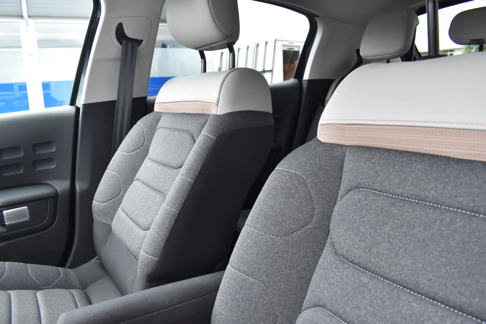 Citroen C3 PureTech 110 EAT6 Max Automaat | Airco | Navi | Zwart - 2