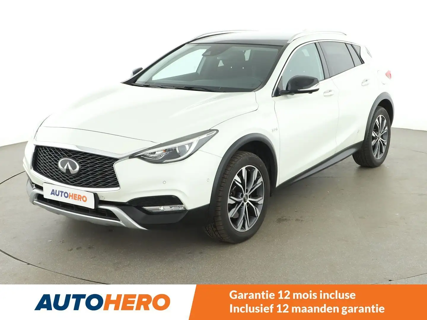 Infiniti QX30 2.2 Diesel Premium Weiß - 1