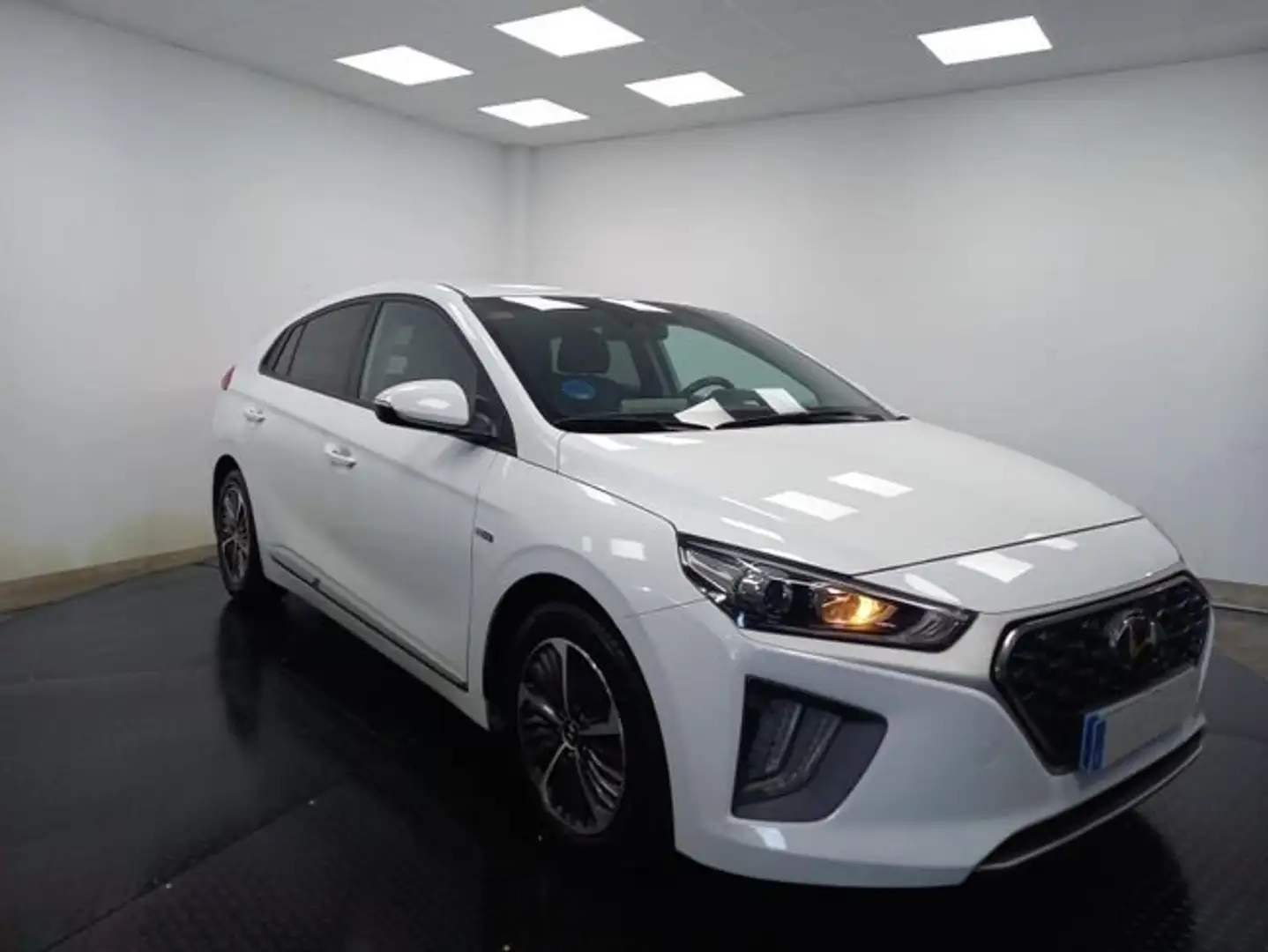 Hyundai IONIQ PHEV 1.6 GDI Klass Blanc - 2