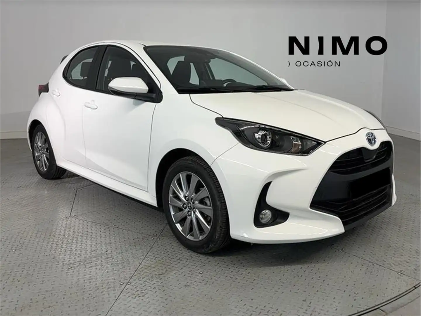 Toyota Yaris 120H 1.5 Active Tech - 1