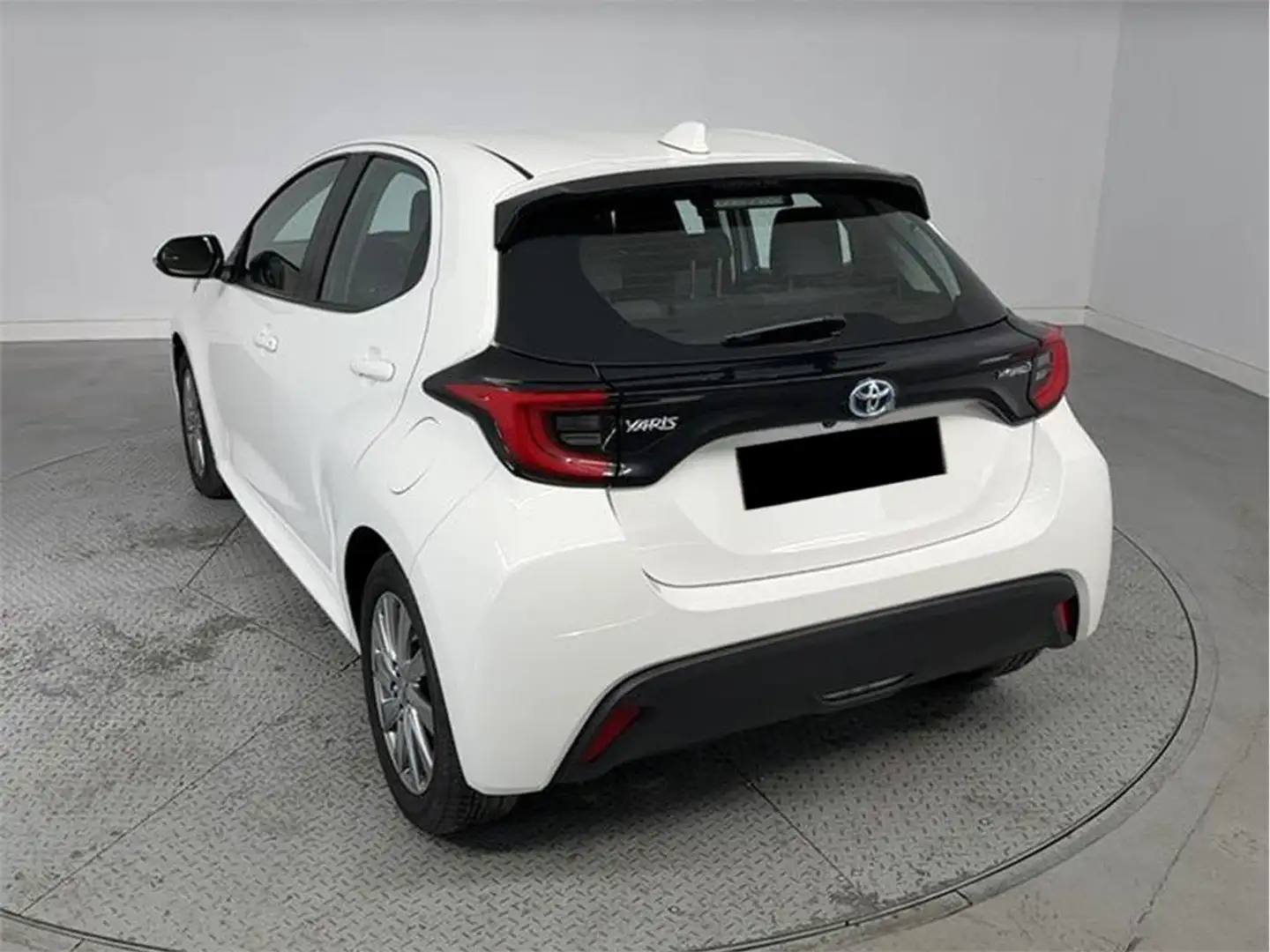 Toyota Yaris 120H 1.5 Active Tech - 2