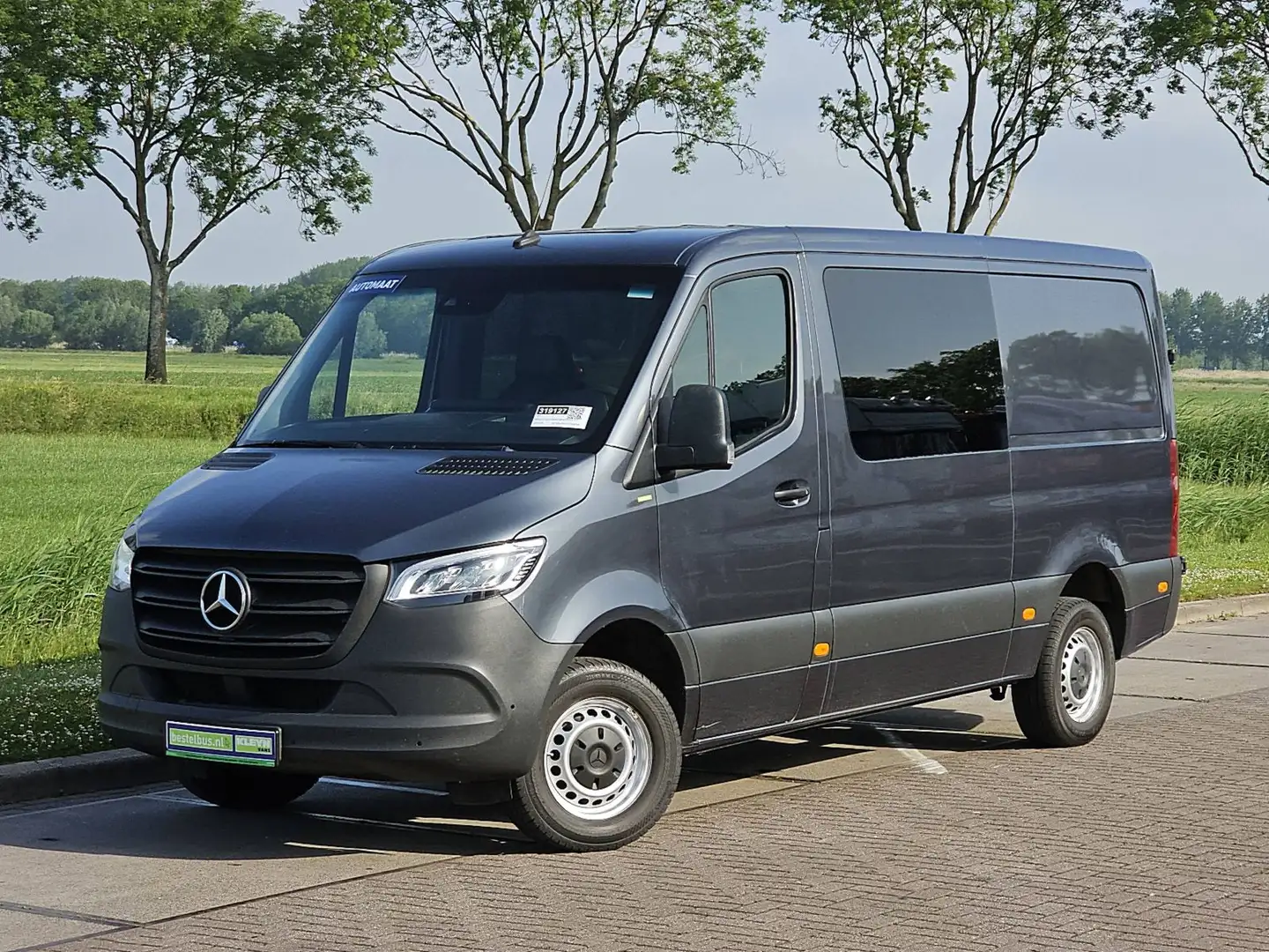 Mercedes-Benz Sprinter 317 L2H1 Dub.-Cab. LED! Grijs - 2