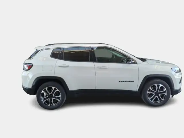 Jeep Compass view 3