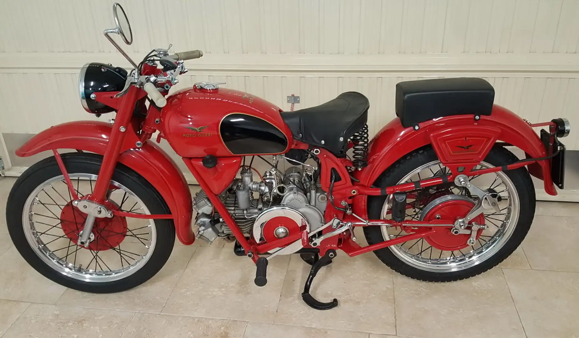 Moto Guzzi Airone 250 sport Rojo - 1