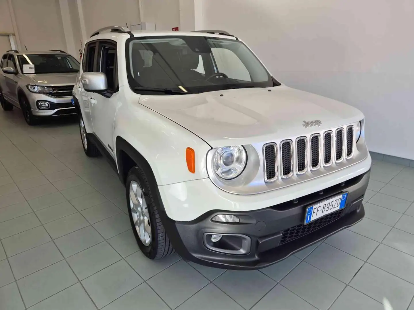Jeep Renegade 2.0 Mjt 140CV 4WD Active Drive Limited Blanc - 2