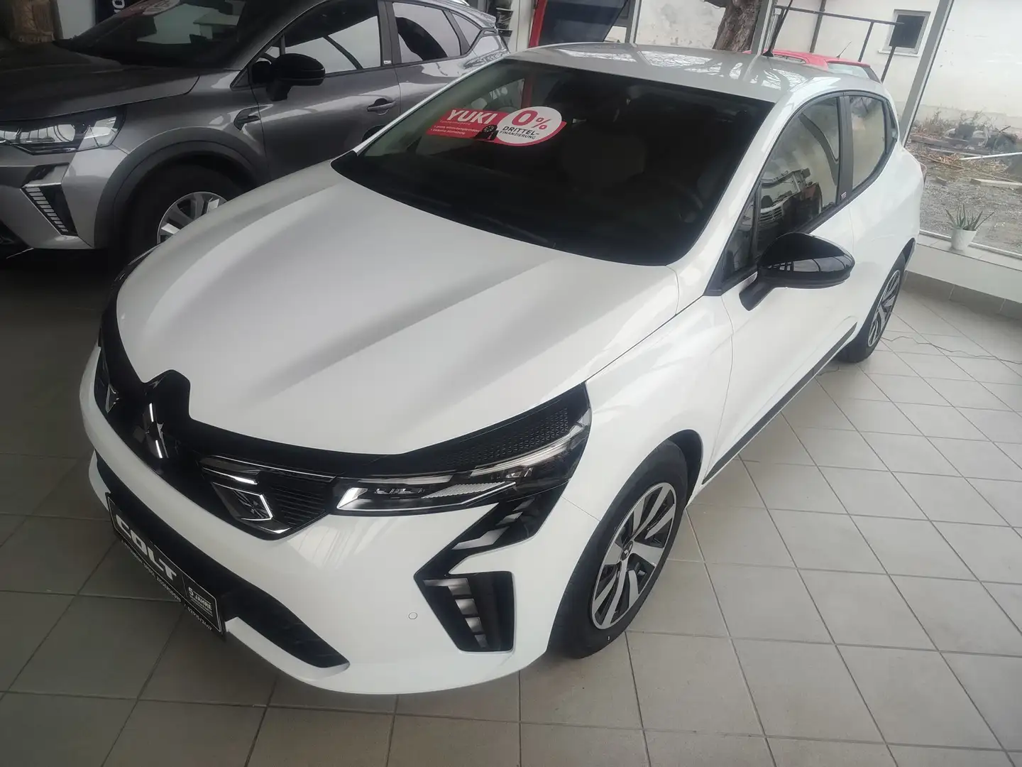 Mitsubishi Colt Colt 1,0 MPI-T Invite Invite Weiß - 1