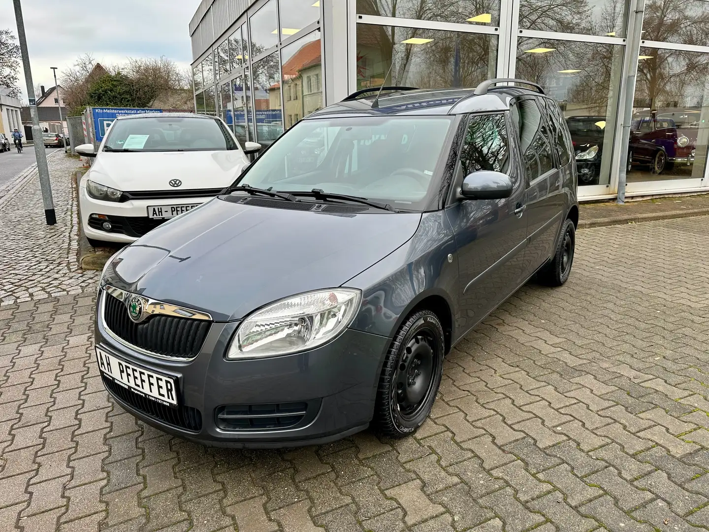 Skoda Roomster Style 1.4 16V *TÜV NEU*ZR+WaPu NEU*INSP NEU* Grau - 1