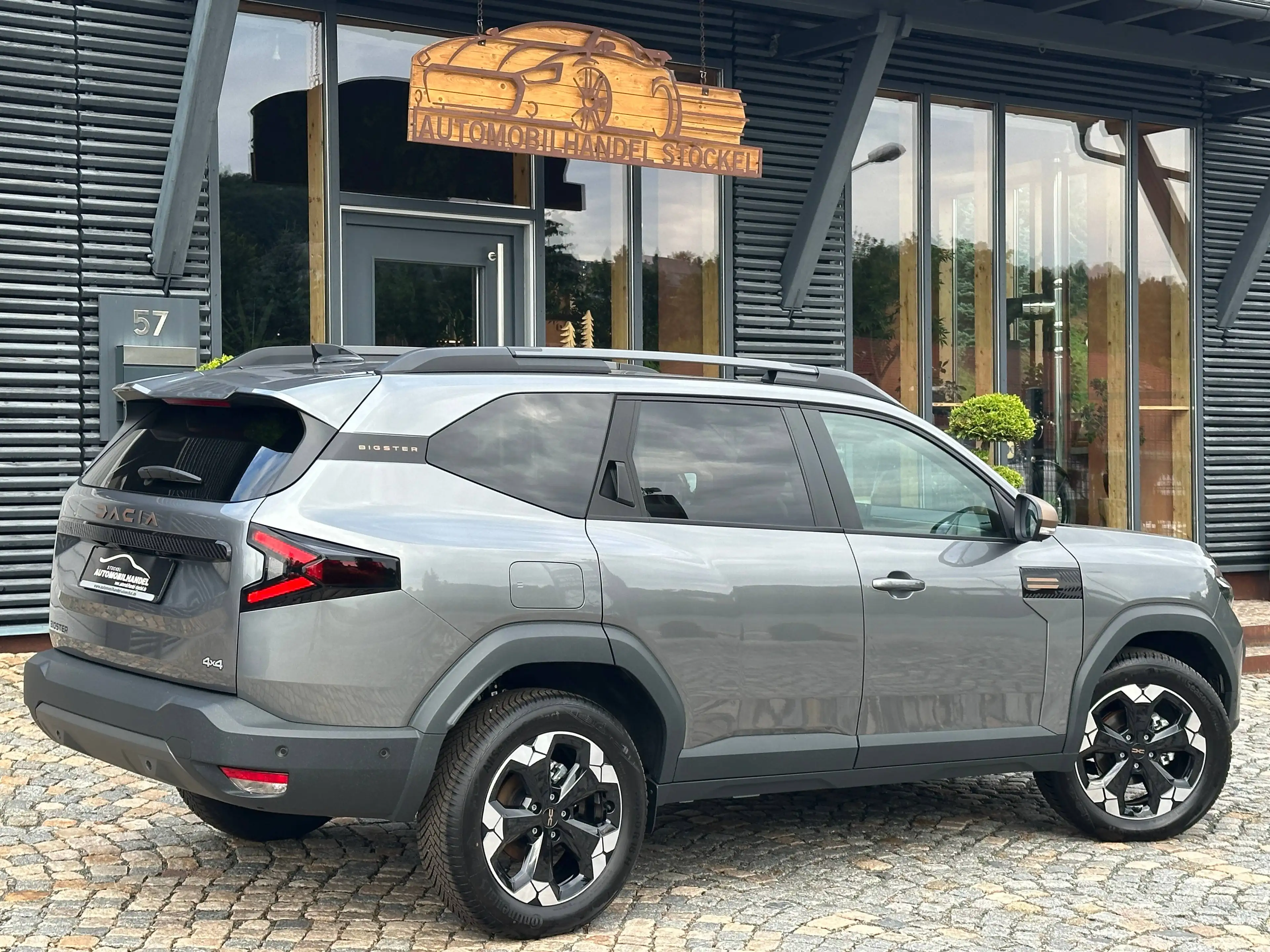Dacia Bigster Bigster TCe 130 Extreme 4x4 /NAVI/CAM/360°/SITZHEIZUNG/DACH/KEYLESS/LED/ — photo 3