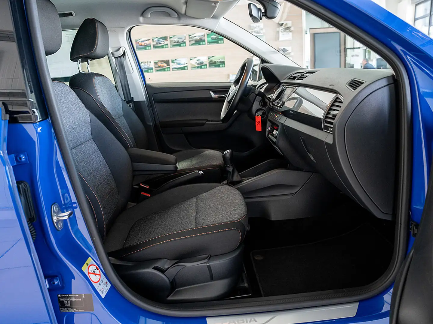 Skoda Fabia Combi 1.0 MPI Ambition DAB+ KLIMA ALU S Blau - 2