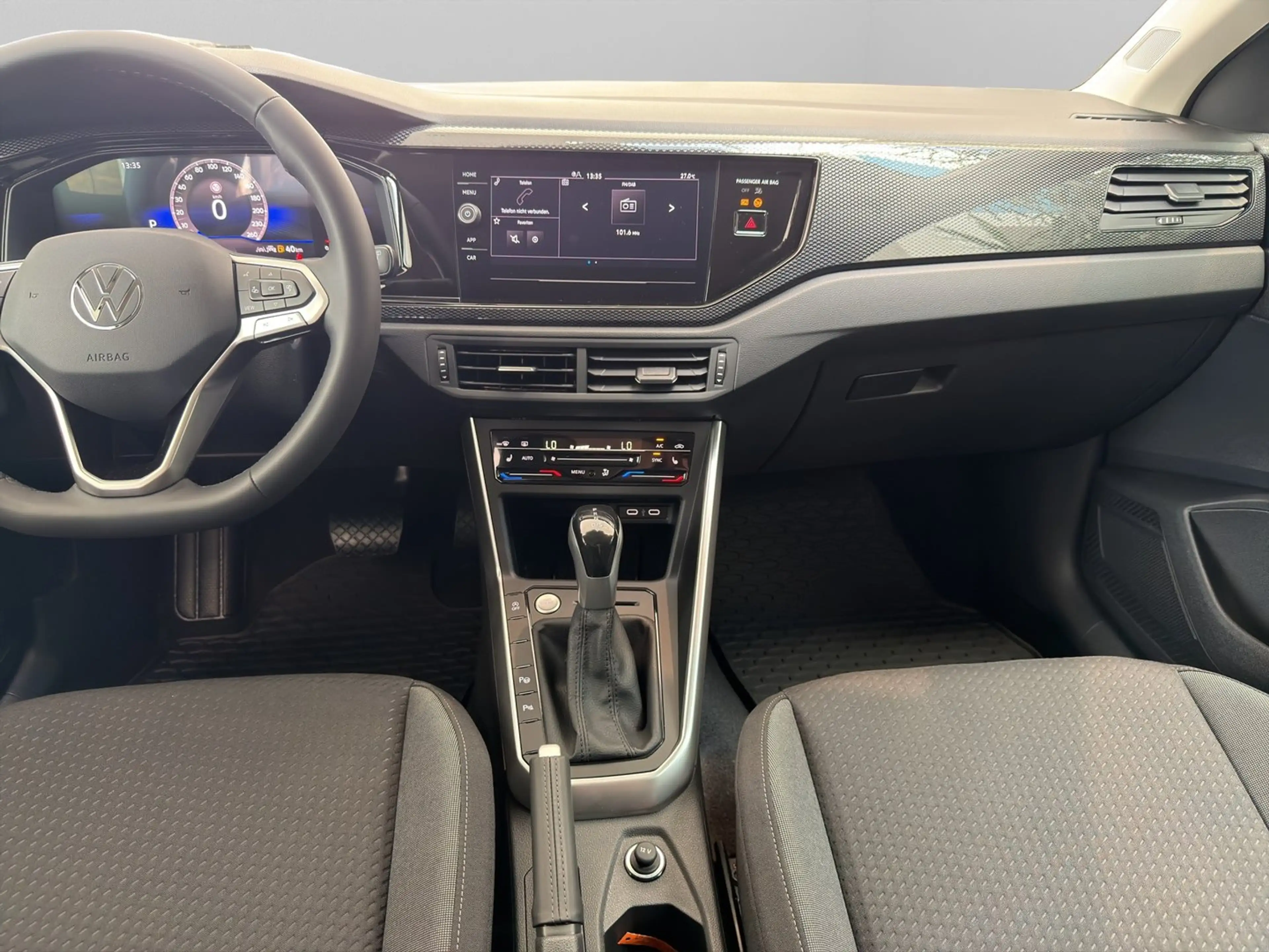 Volkswagen Taigo Friends TSI DSG — photo 12