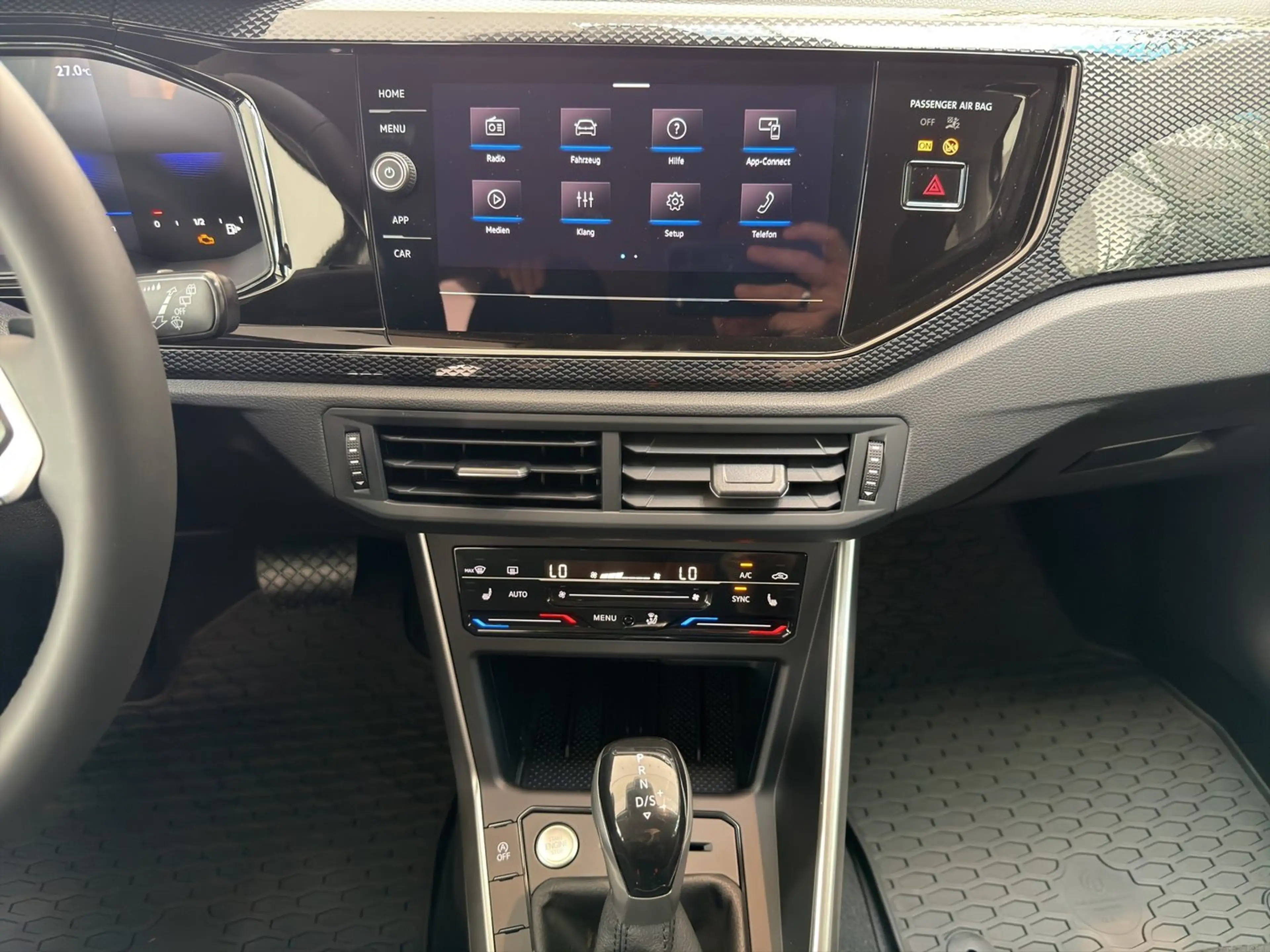 Volkswagen Taigo Friends TSI DSG — photo 11