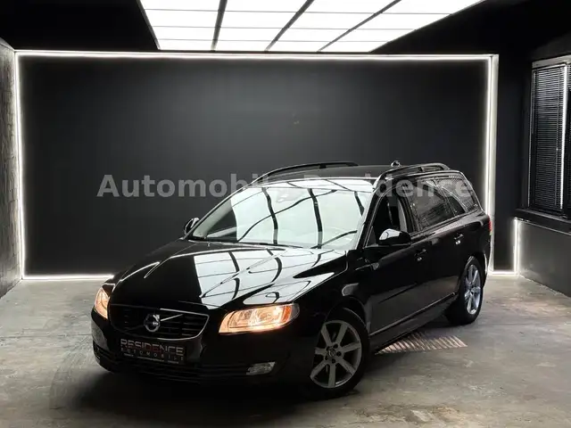 Volvo V70 Kombi Linje Svart 2.0*NAVI*LEDER*AHK*MFL*1HD