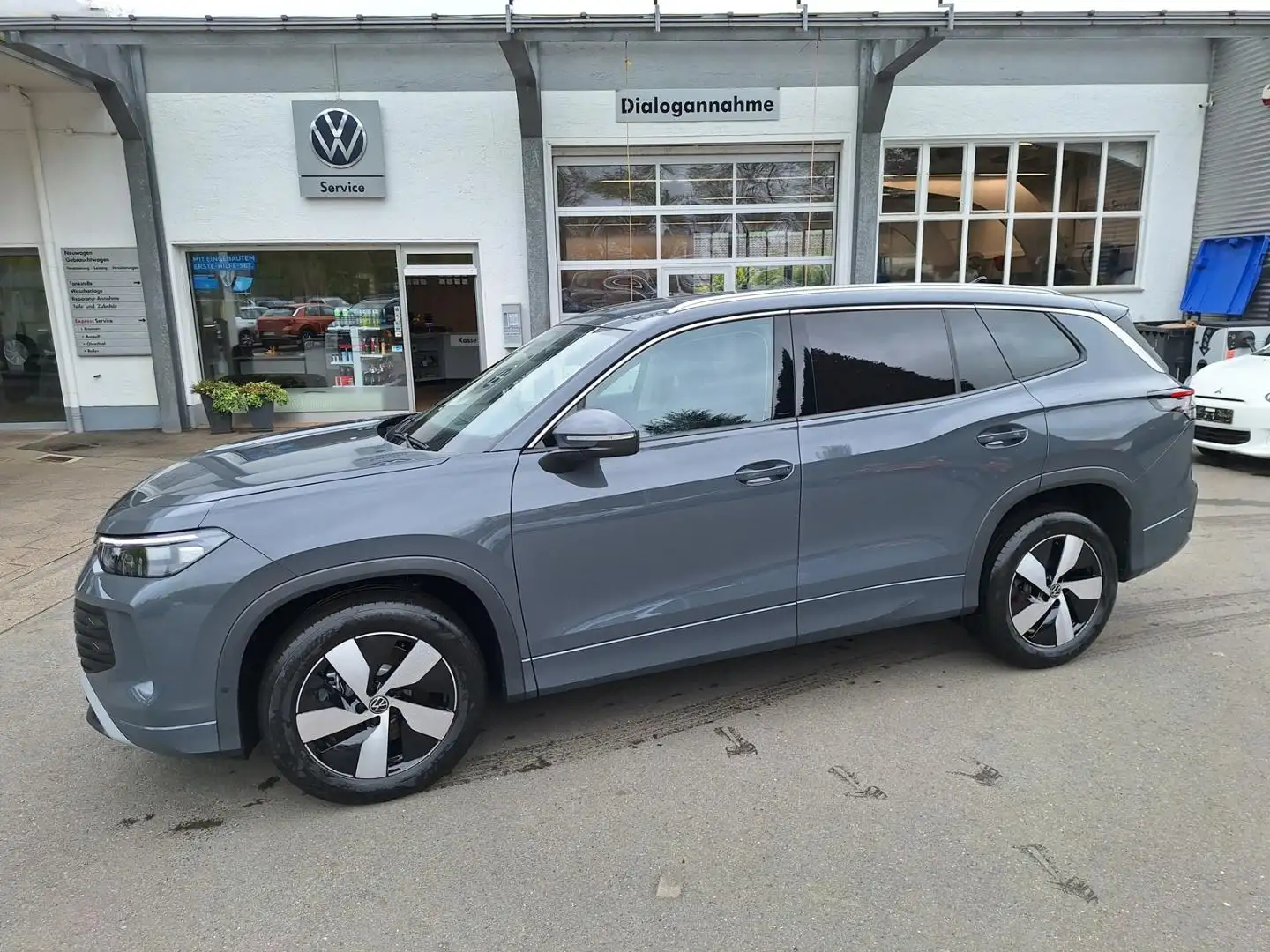 Volkswagen Tayron Life 1.5 eTSI eHeck AHK Kamera 7 Sitzer LED-Plus Grau - 2