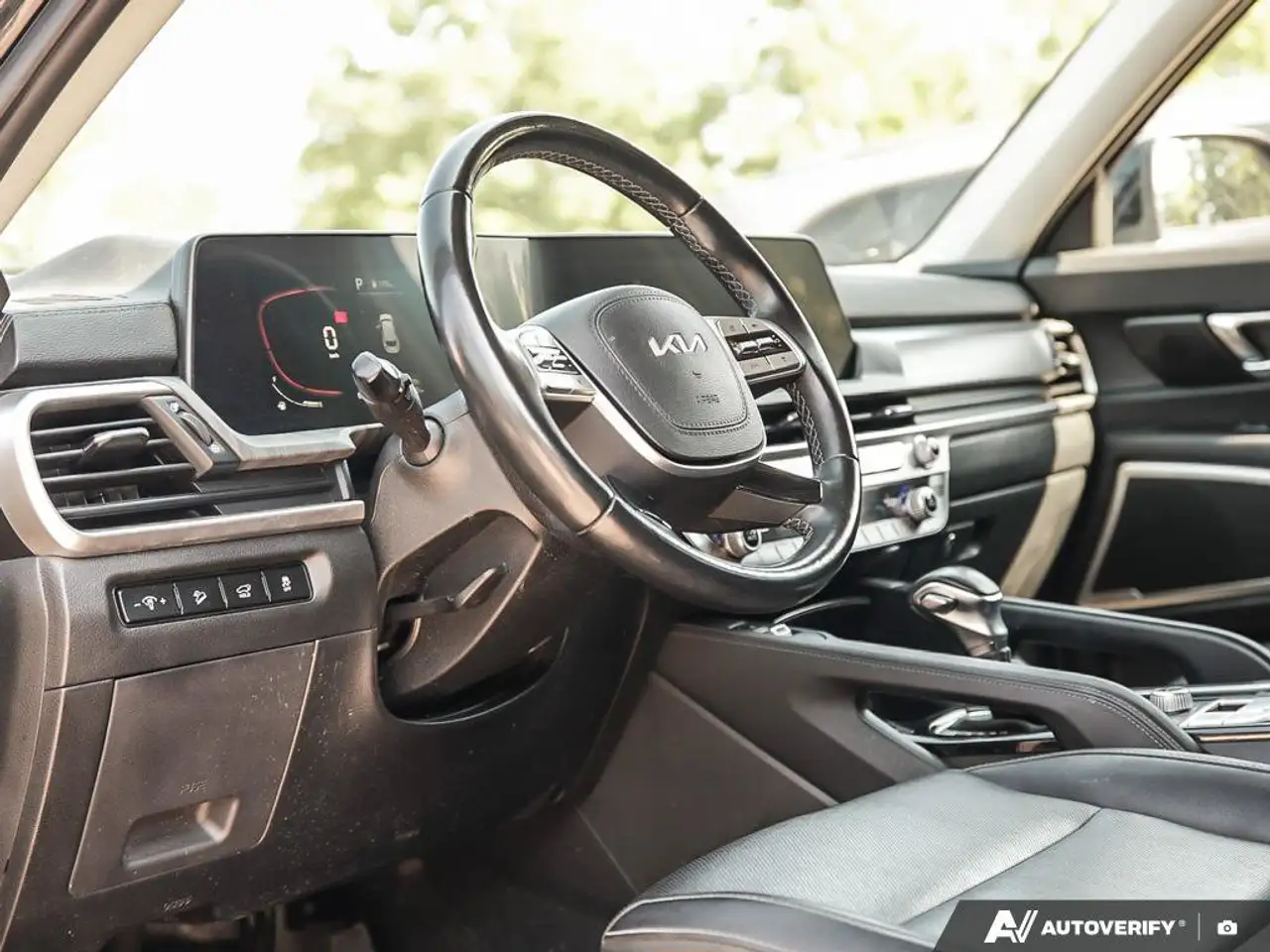 Kia Telluride снимка Kia Telluride