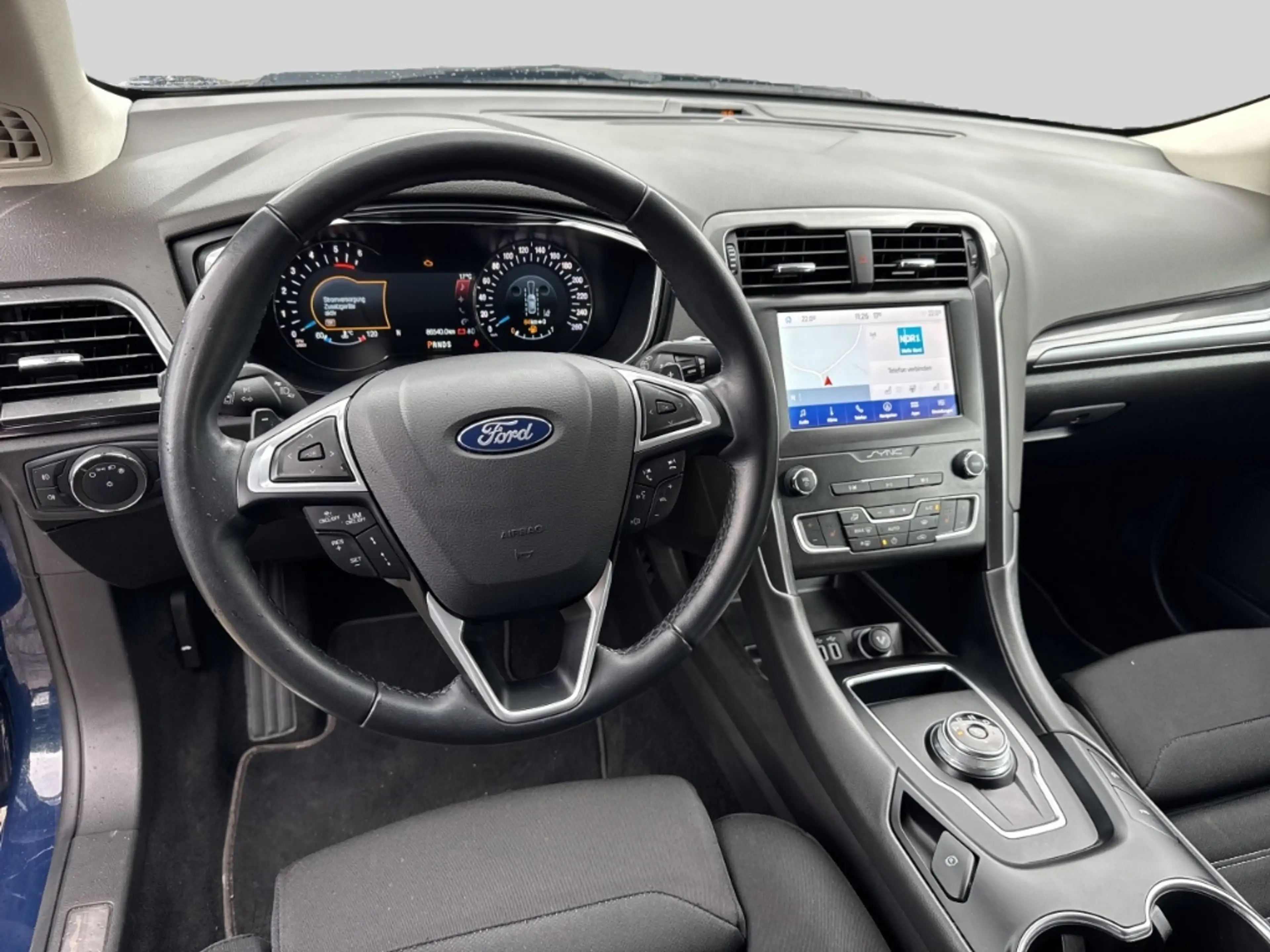 Ford Mondeo TITANIUM NAVI / AHK / LED / ACC / KAMERA / W-PAKET — photo 15