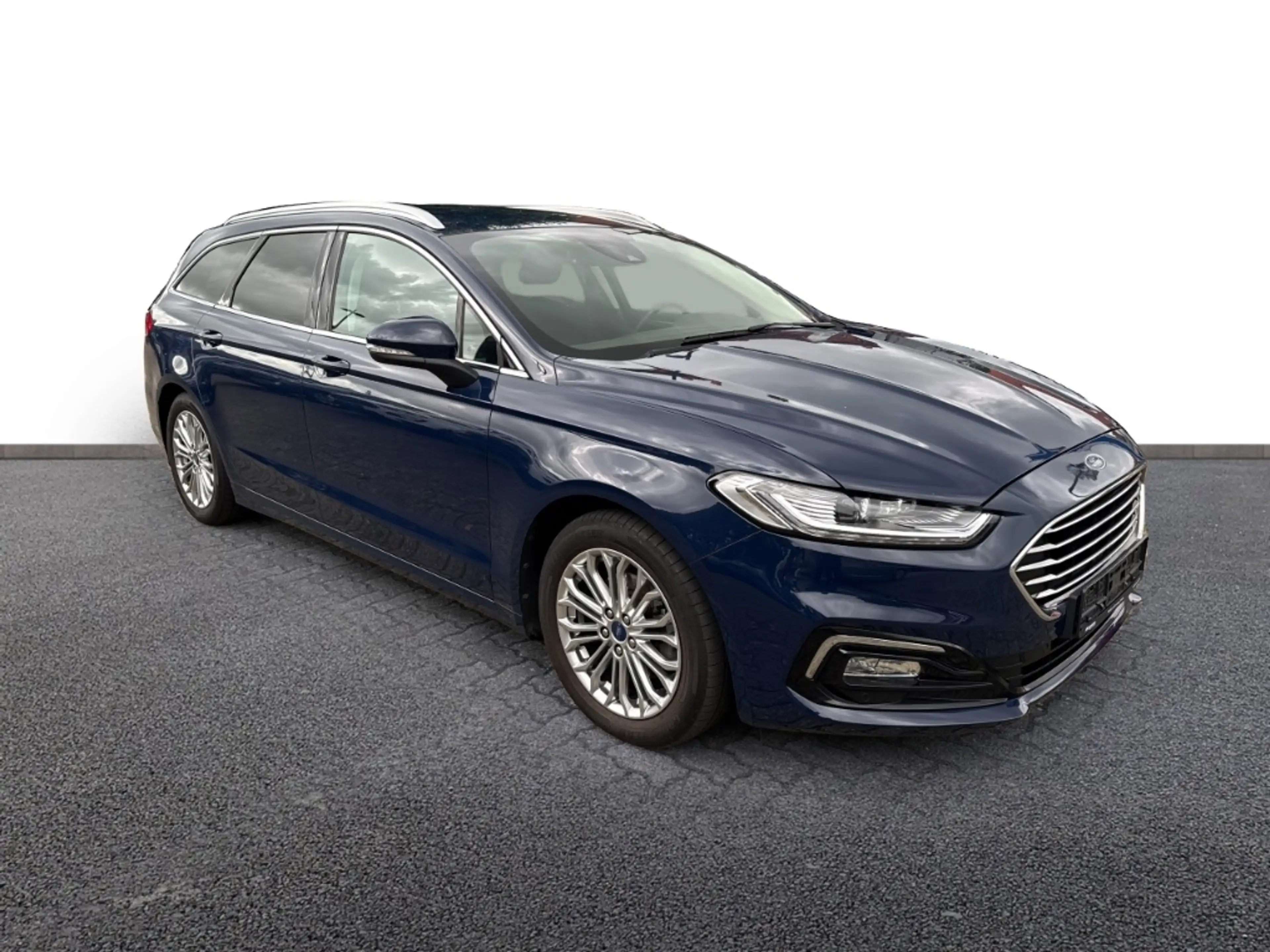 Ford Mondeo TITANIUM NAVI / AHK / LED / ACC / KAMERA / W-PAKET — photo 9