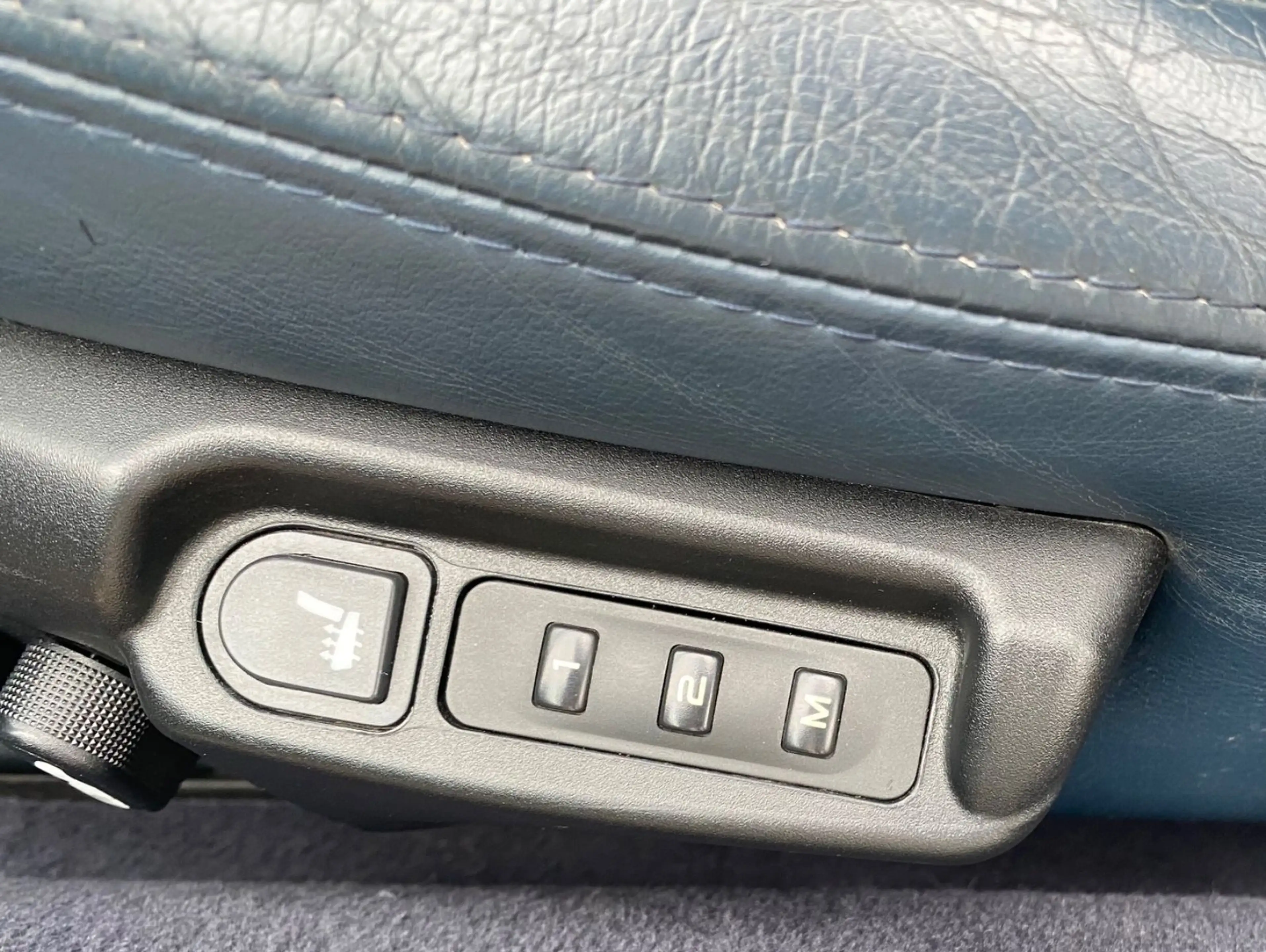 Maserati 4200 Coupe Cambiocorsa V8 perfekter Zustand — photo 12