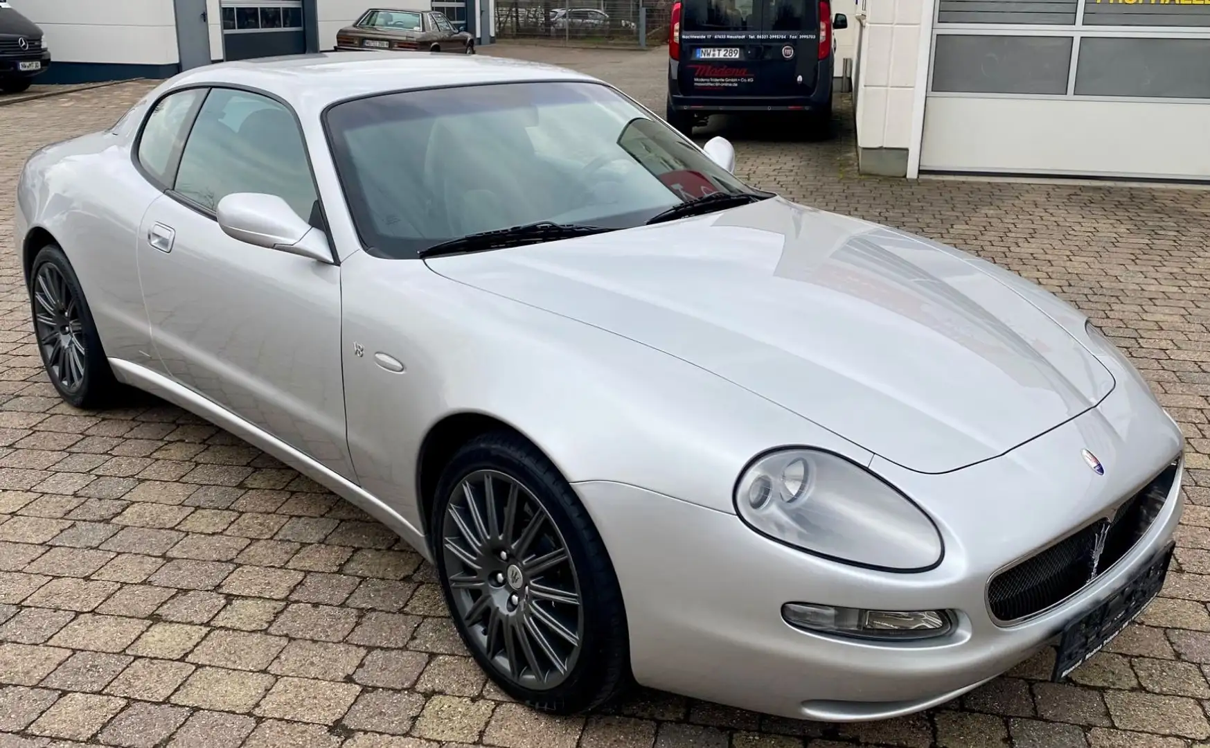 Maserati 4200 Coupe Cambiocorsa V8 perfekter Zustand Silver - 2