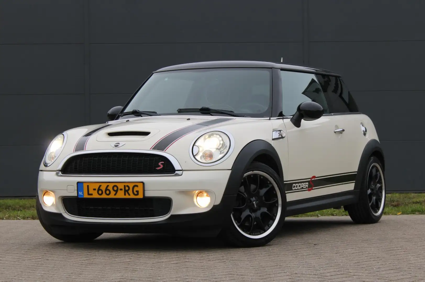 MINI Cooper S Mini 1.6 Xenon Leer Climate Blanco - 2