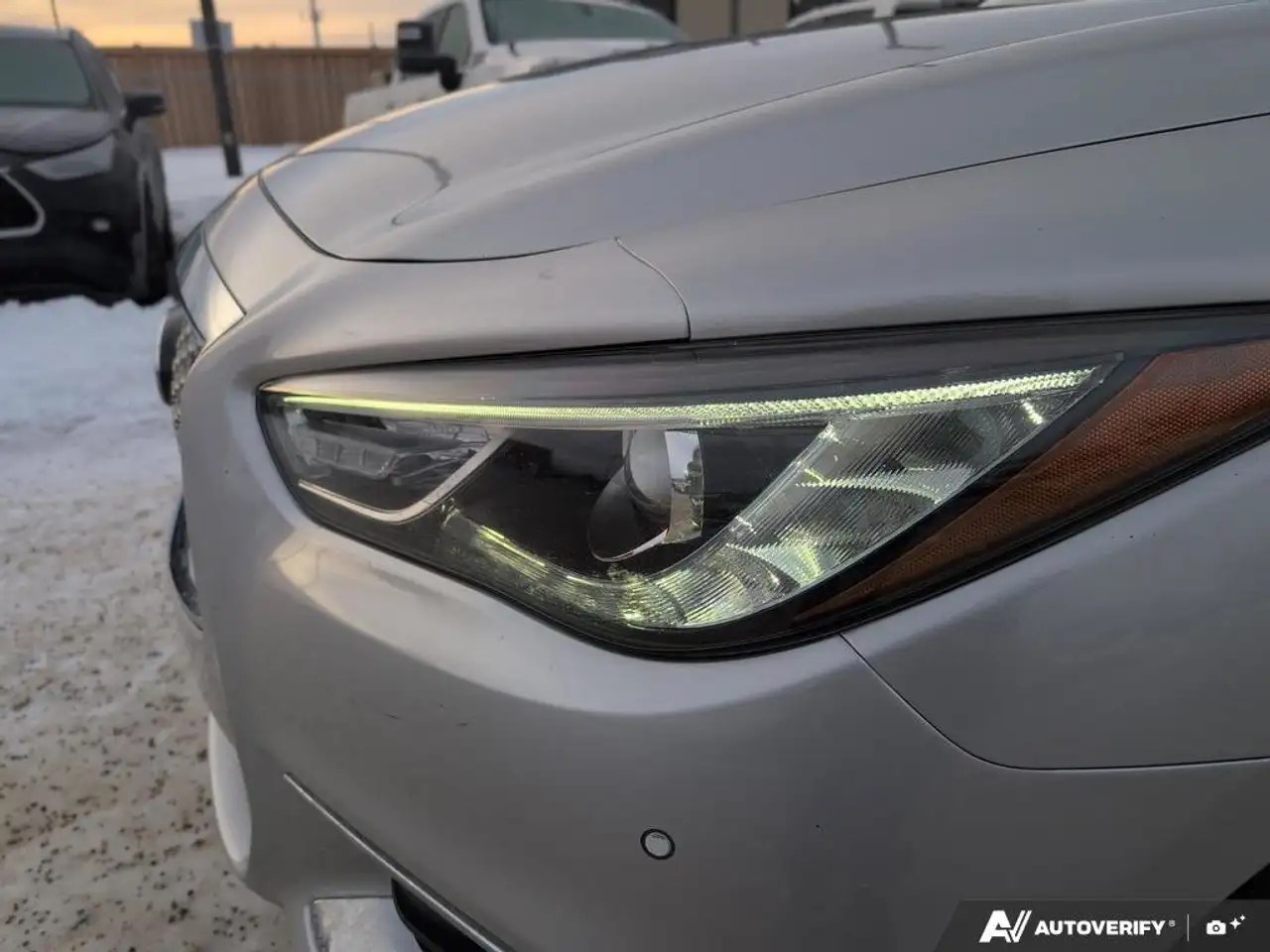 Infiniti QX60 снимка Infiniti QX60
