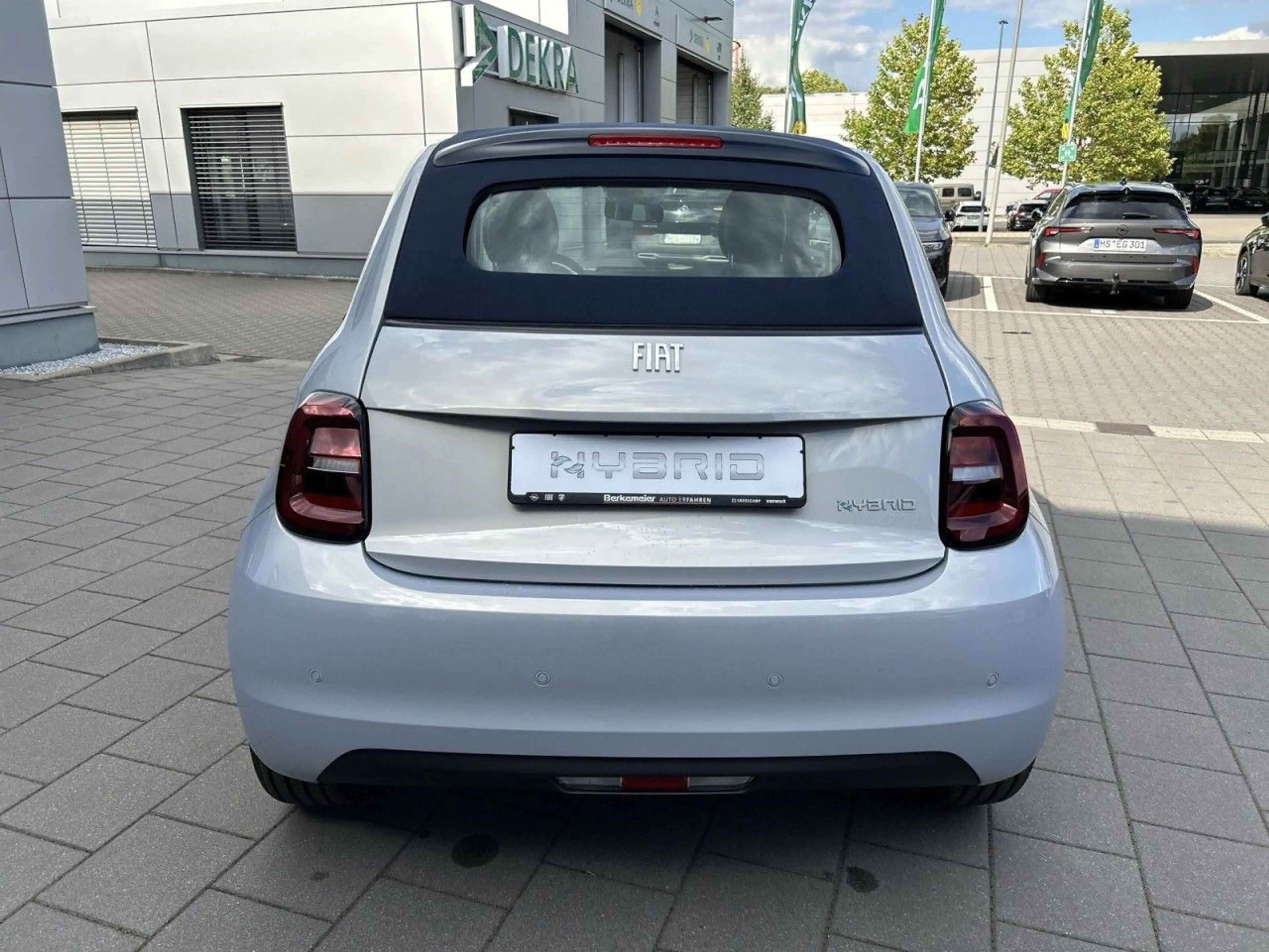 Fiat 500C Hybrid Dolcevita — photo 9