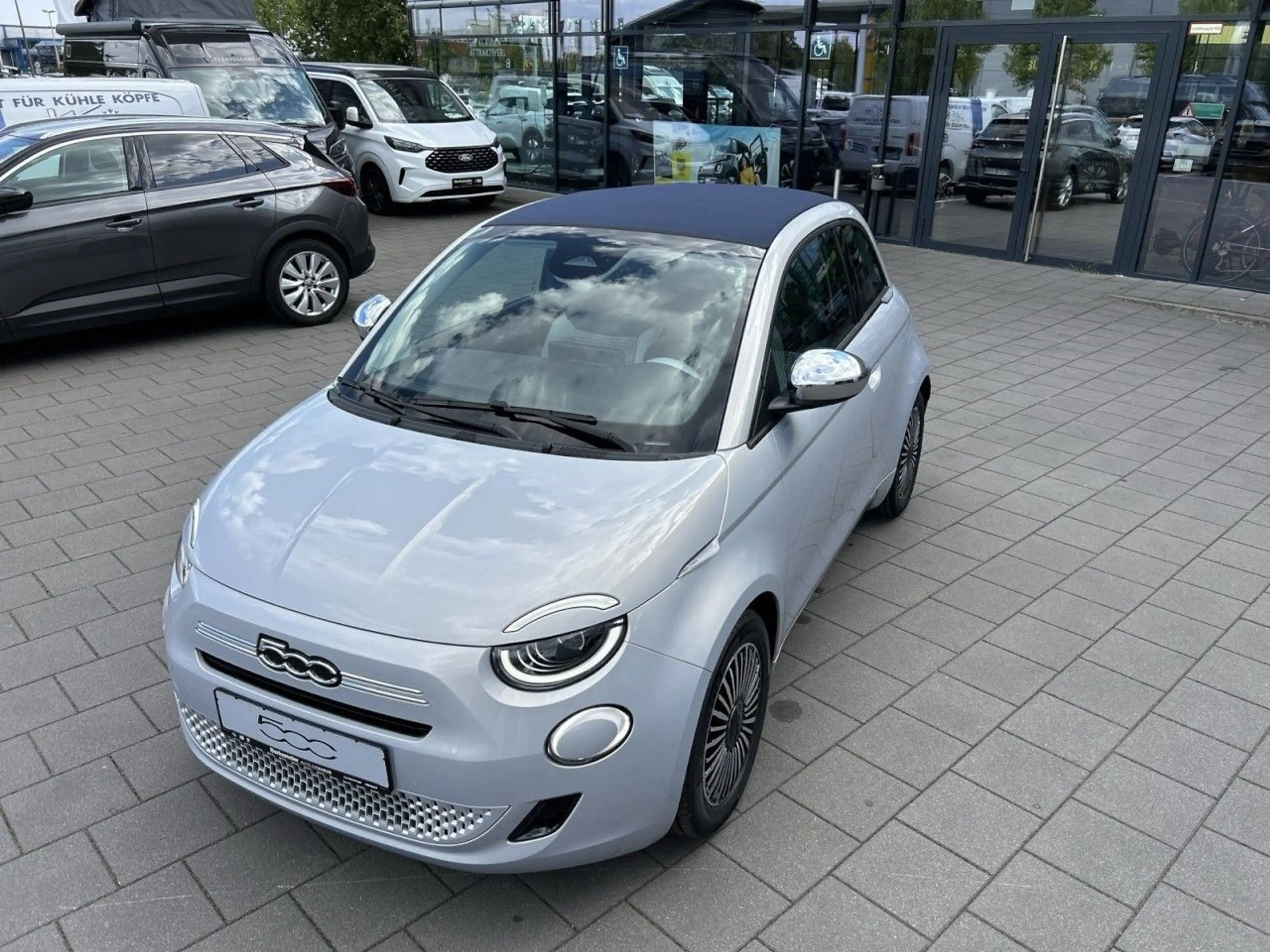 Fiat 500C Hybrid Dolcevita — photo 14