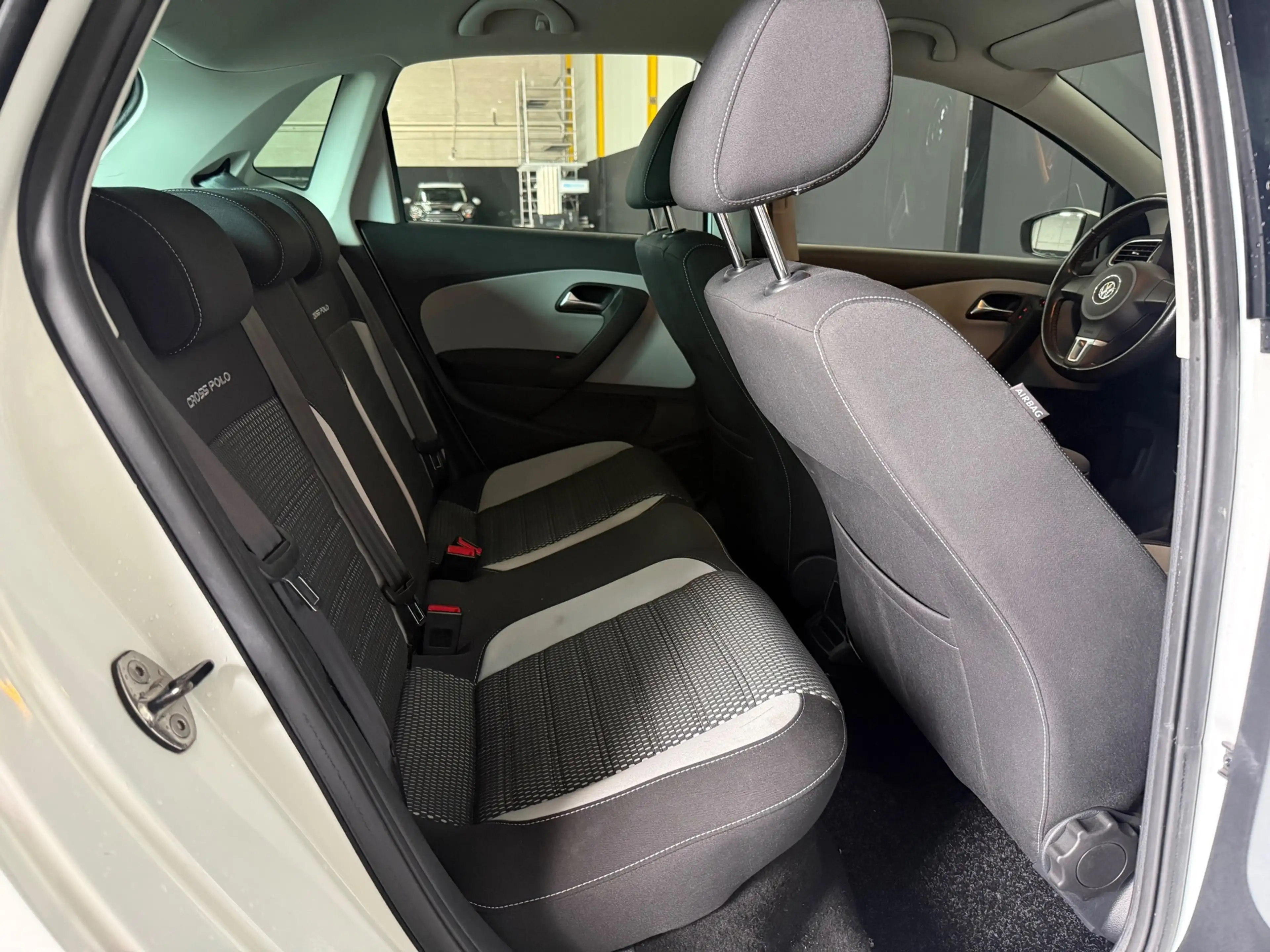 Volkswagen Polo Cross 1.2 TSI CLIMA/CRUISE/4X ELEKTR RAMEN! SUPER STAAT! — photo 9