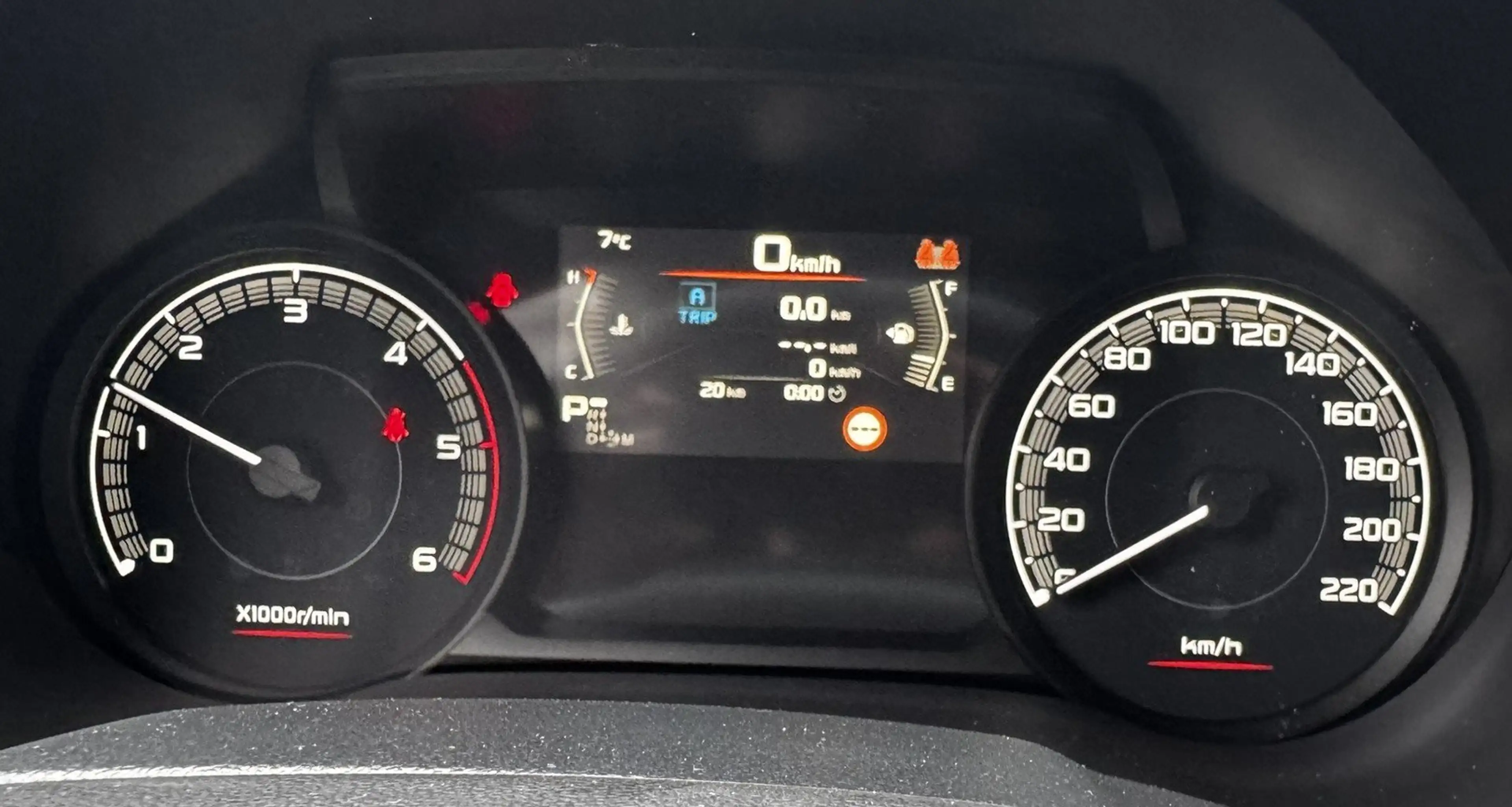 Isuzu D-Max Space Cab 4WD LS AT Rough Terrain Mode — photo 13