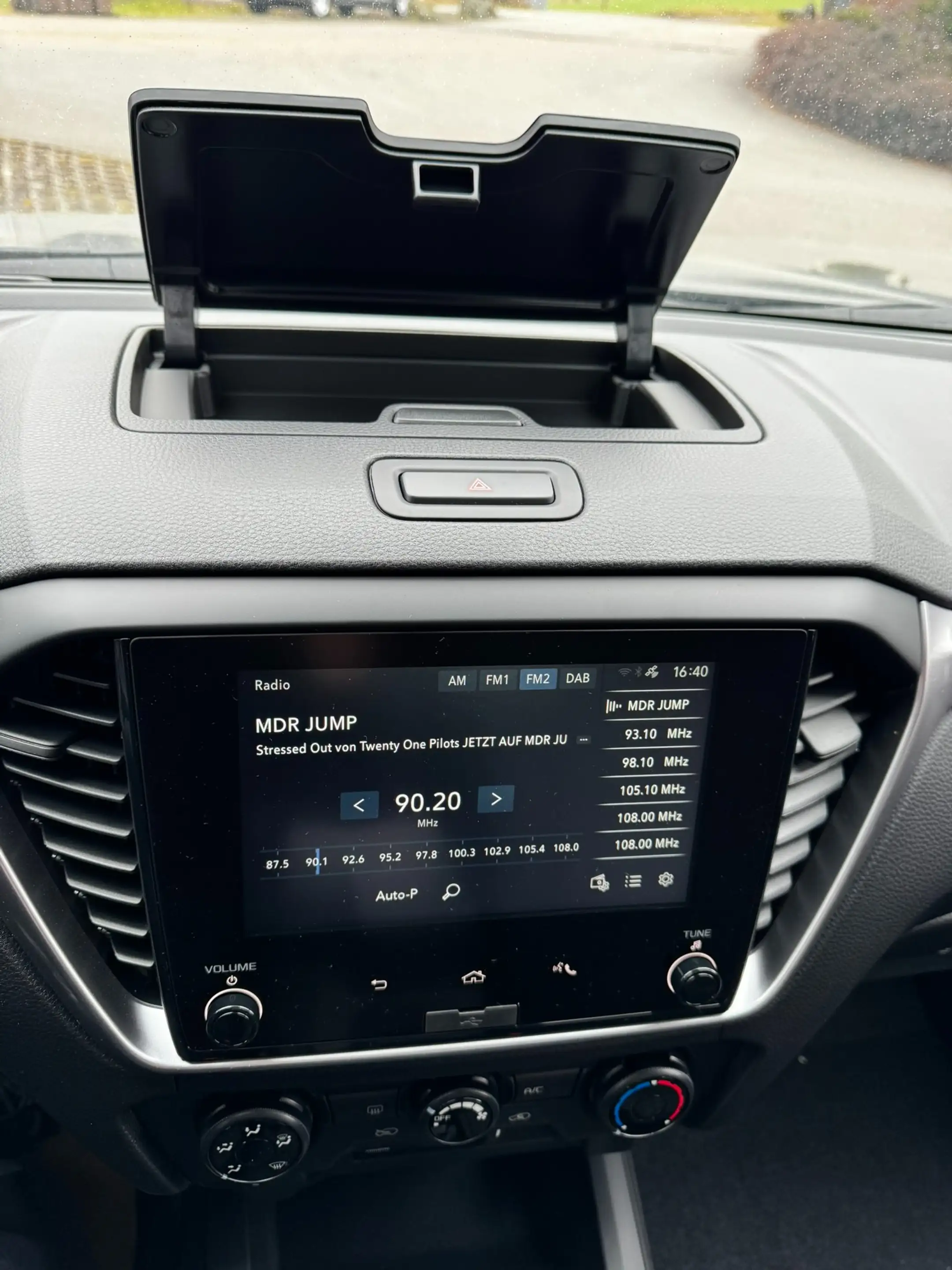 Isuzu D-Max Space Cab 4WD LS AT Rough Terrain Mode — photo 14