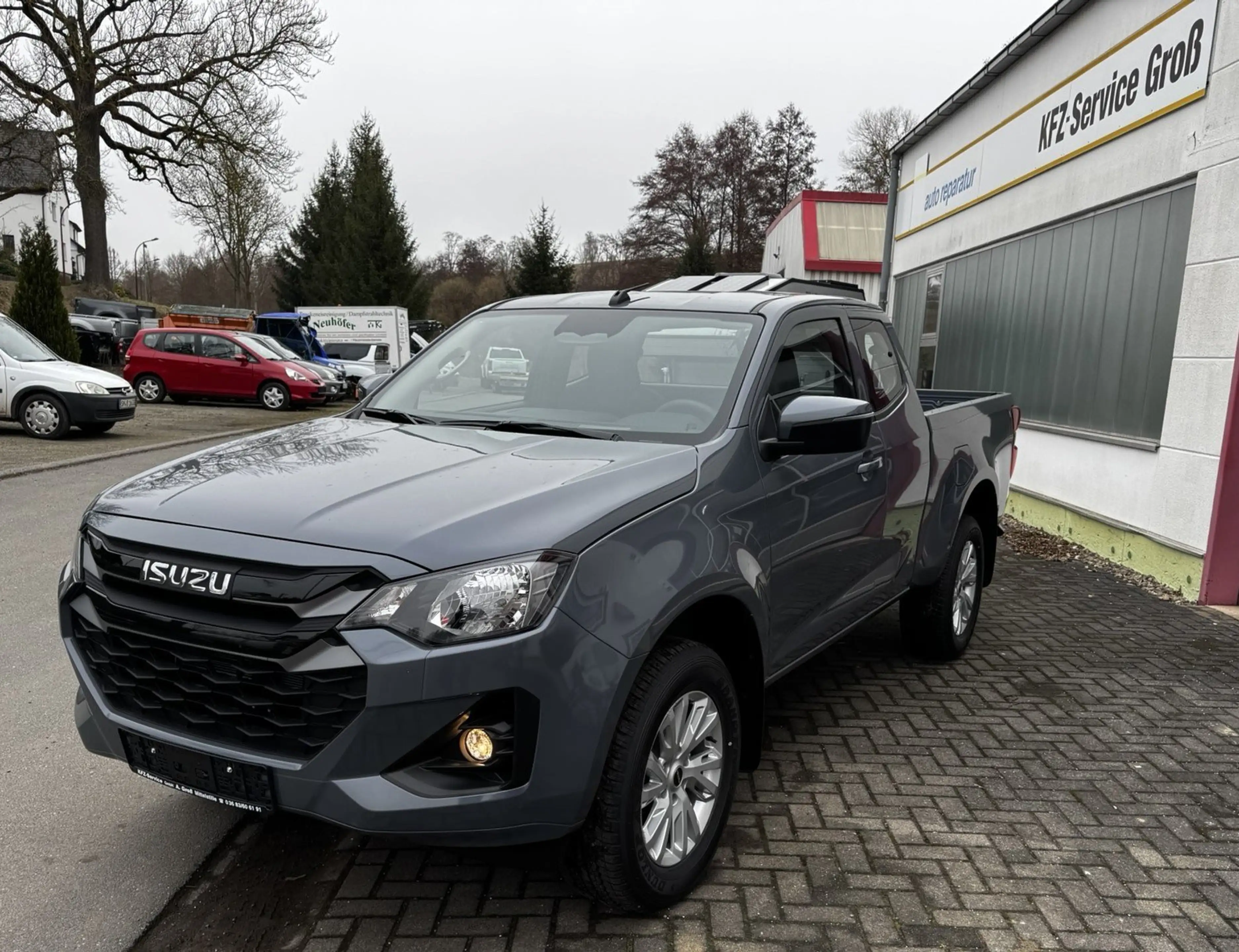 Isuzu D-Max Space Cab 4WD LS AT Rough Terrain Mode — photo 2