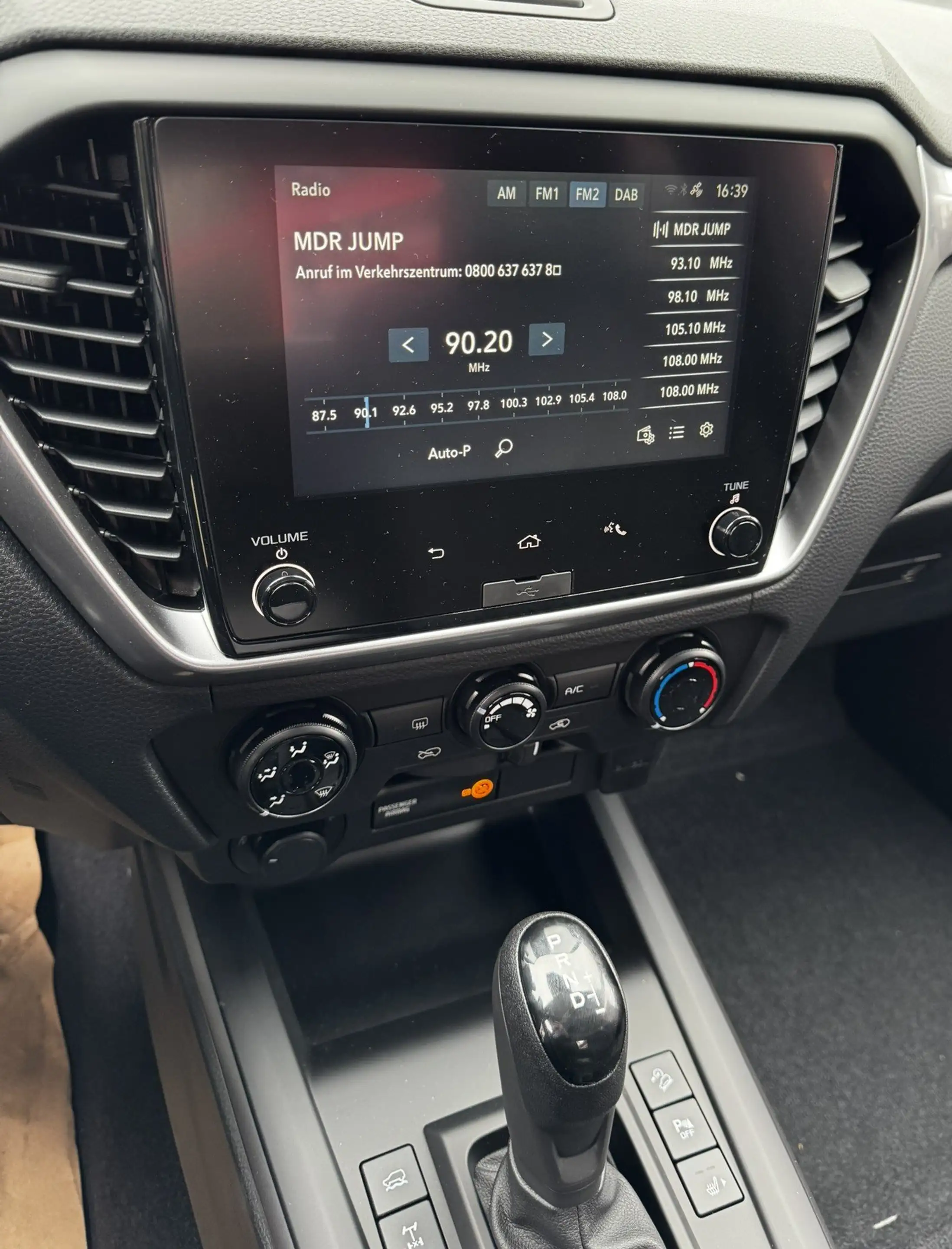 Isuzu D-Max Space Cab 4WD LS AT Rough Terrain Mode — photo 11