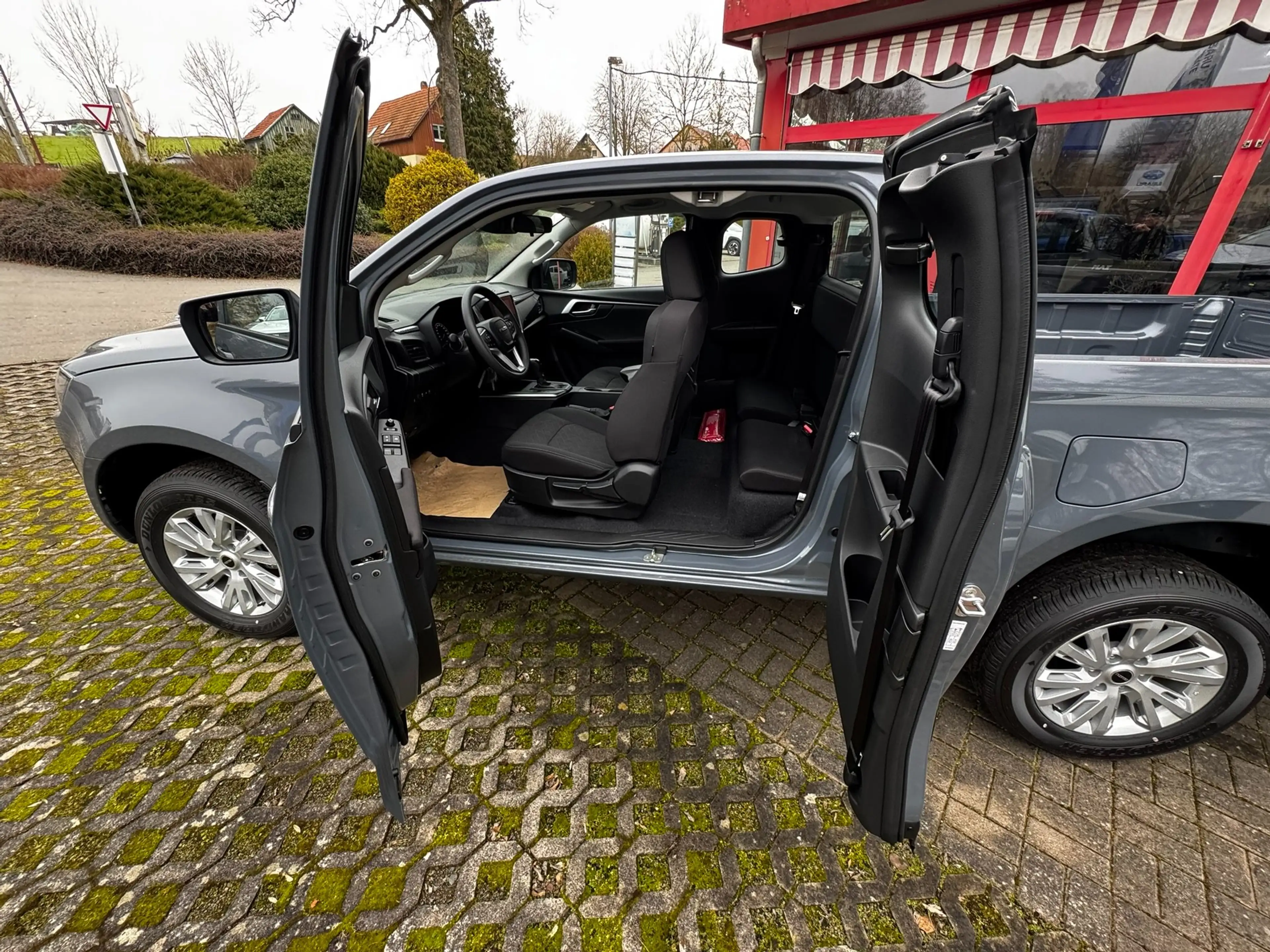 Isuzu D-Max Space Cab 4WD LS AT Rough Terrain Mode — photo 7